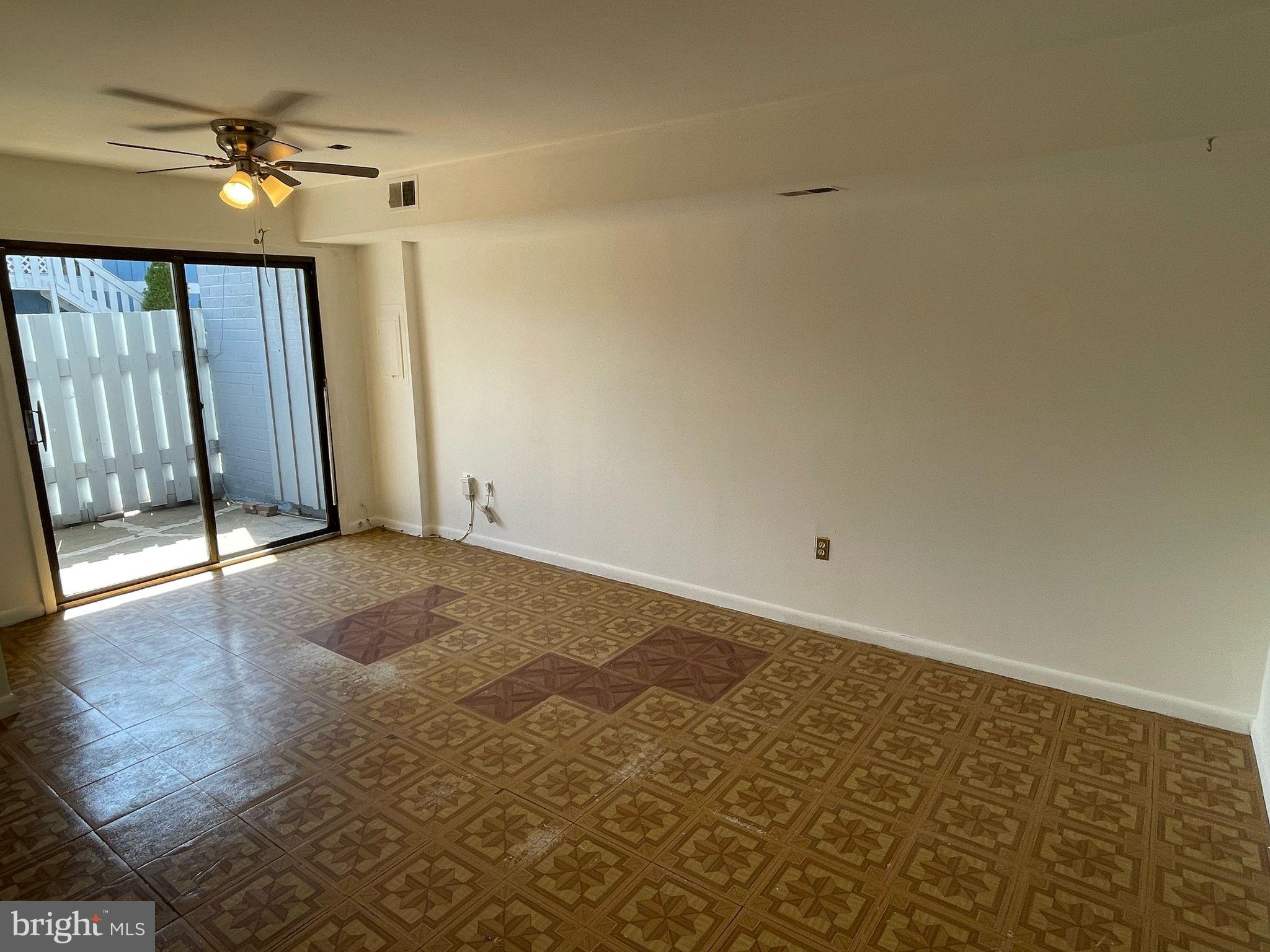 PINEWOOD PARK - Residential