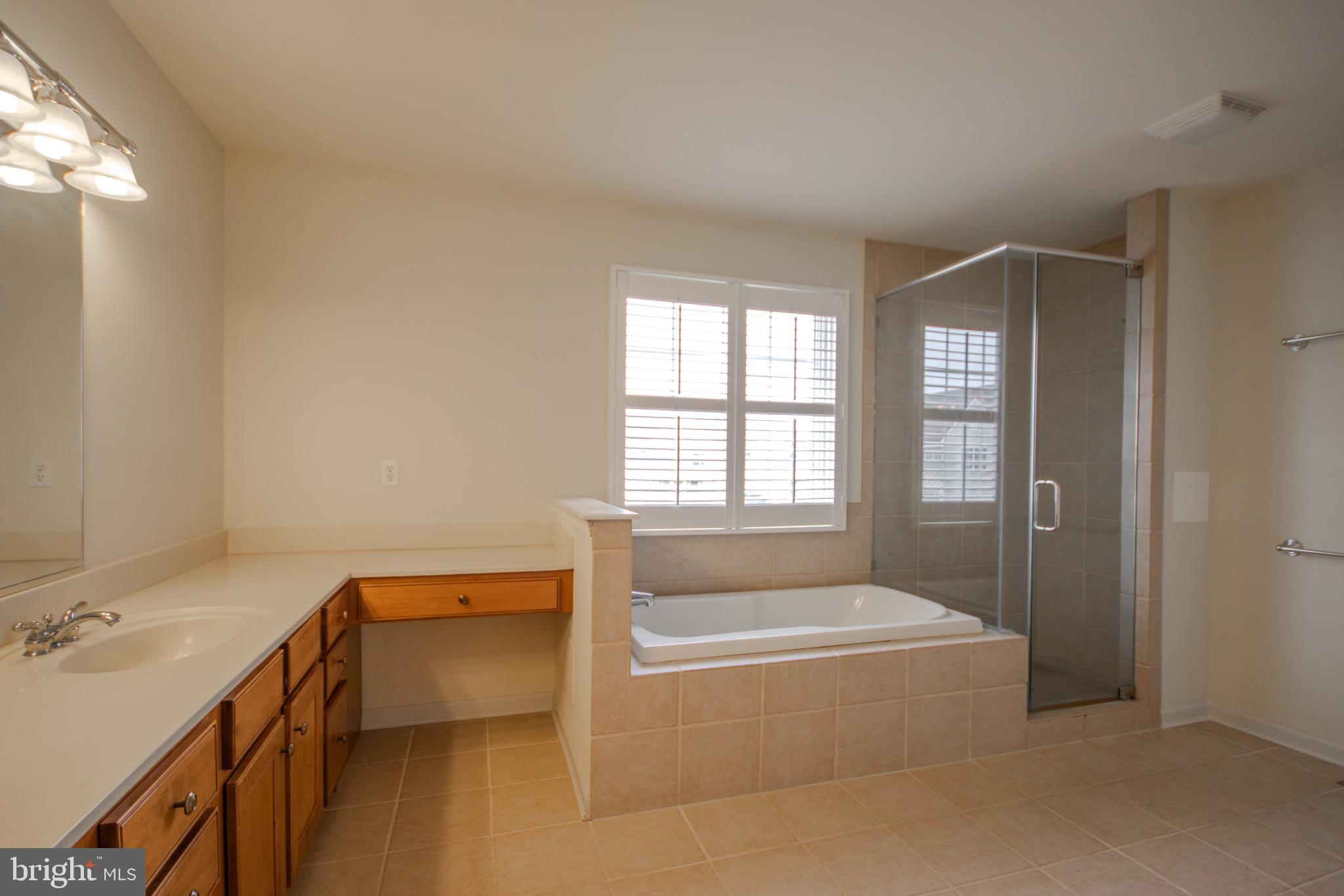 WATERS EDGE - Residential