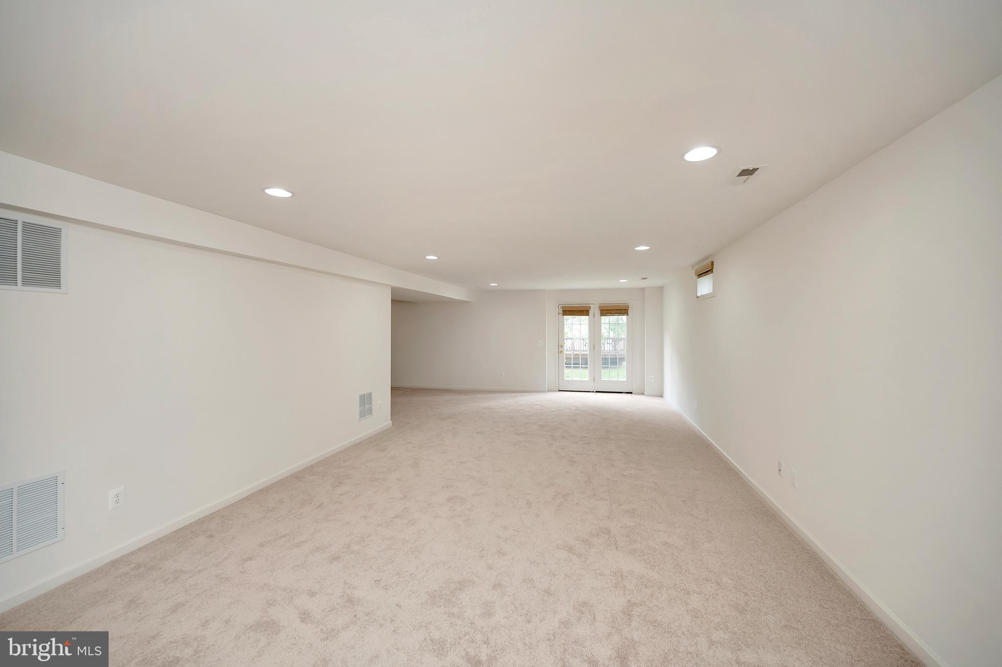 LORTON OVERLOOK - Residential Lease
