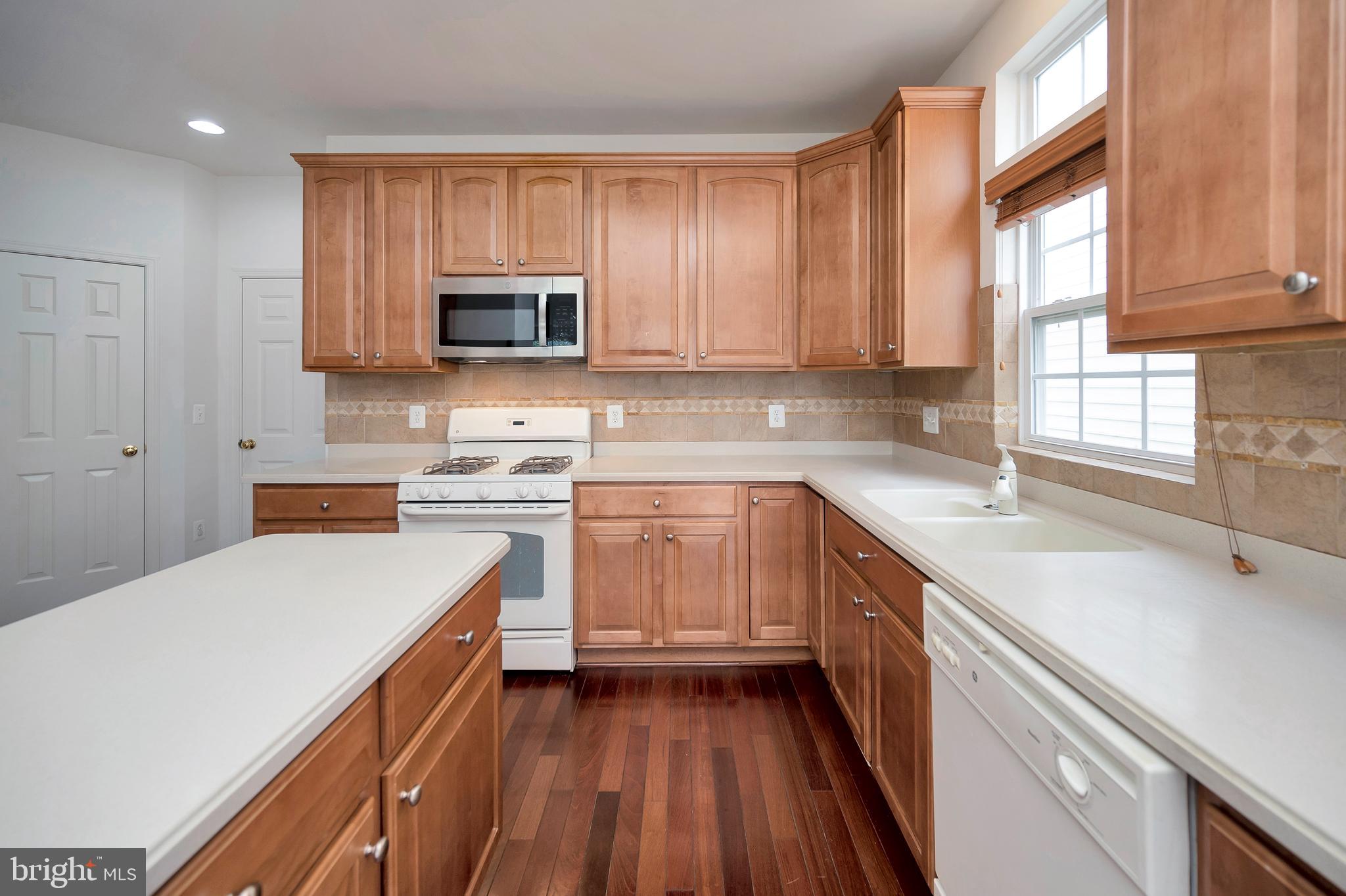 LORTON OVERLOOK - Residential Lease