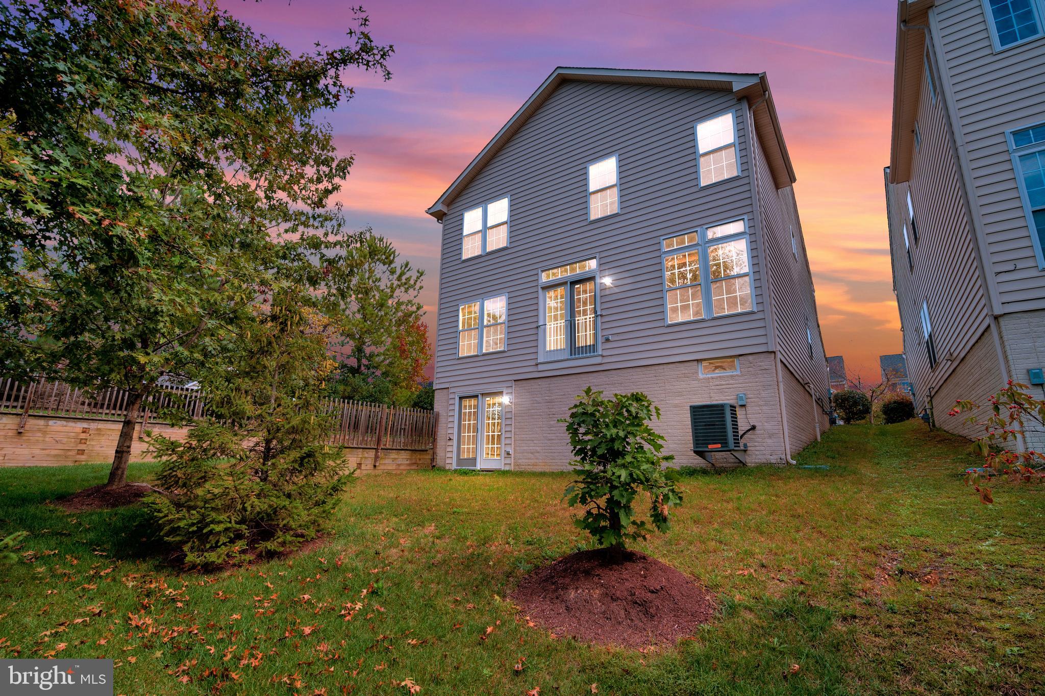 LORTON OVERLOOK - Residential Lease