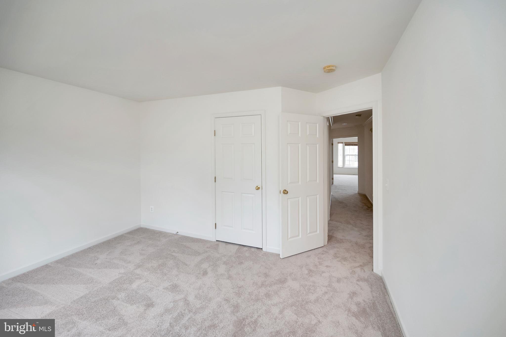LORTON OVERLOOK - Residential Lease