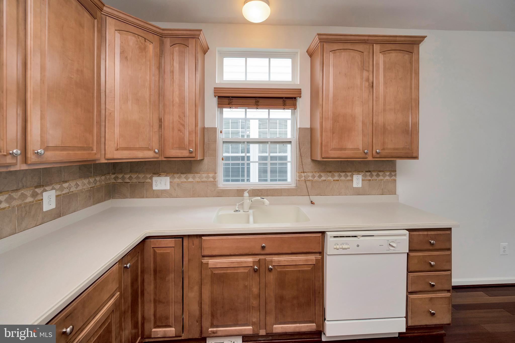 LORTON OVERLOOK - Residential Lease