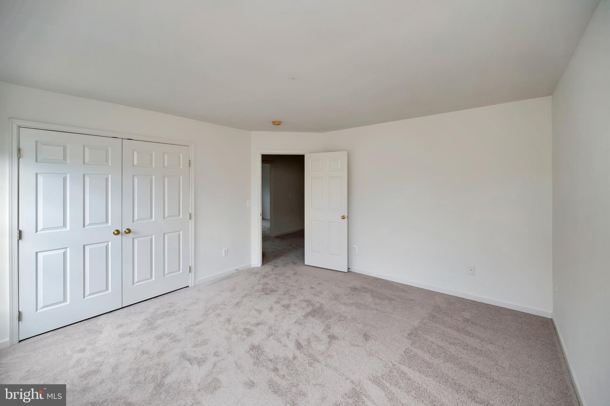 LORTON OVERLOOK - Residential Lease