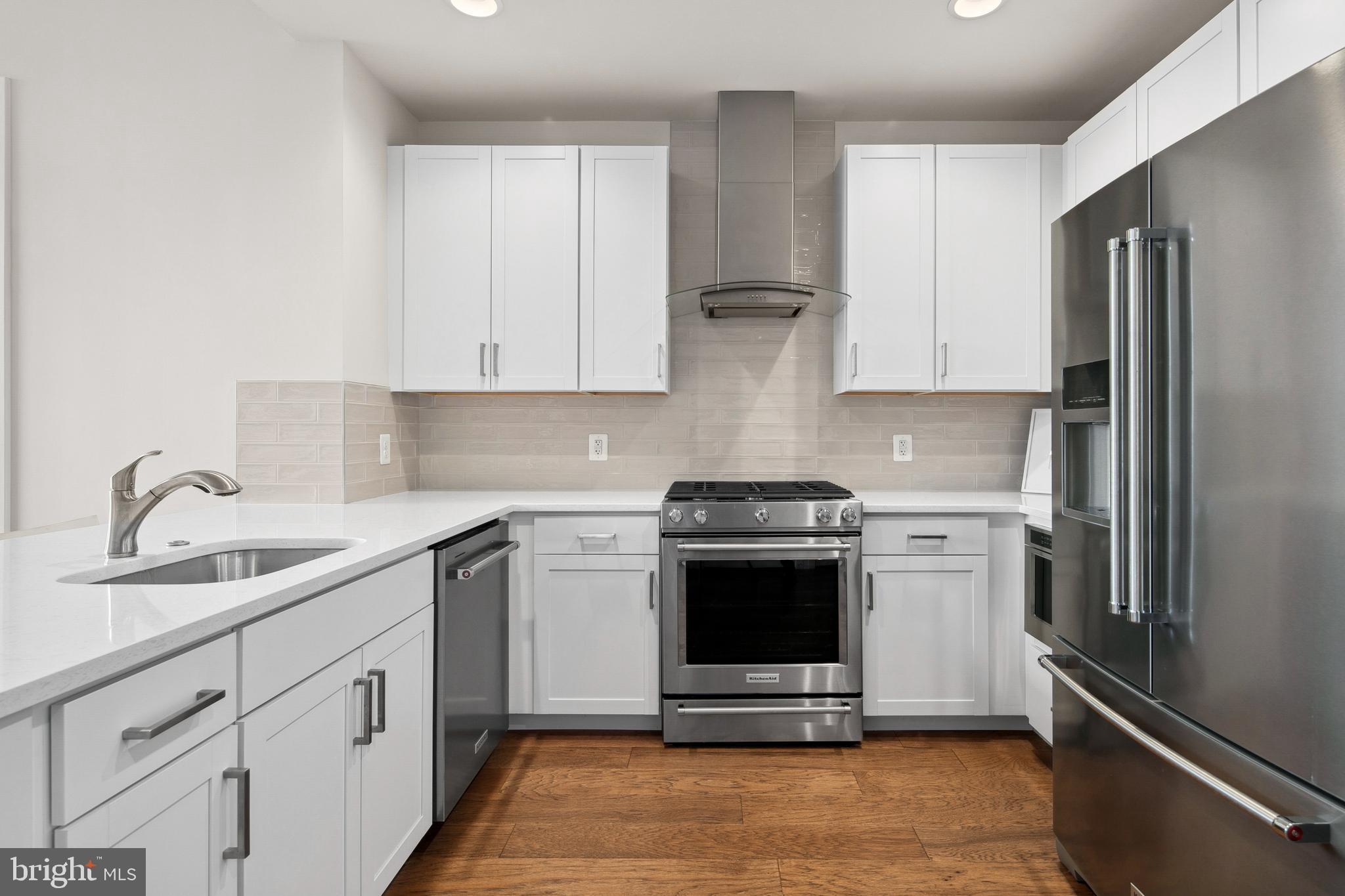 COURTHOUSE - Residential Lease