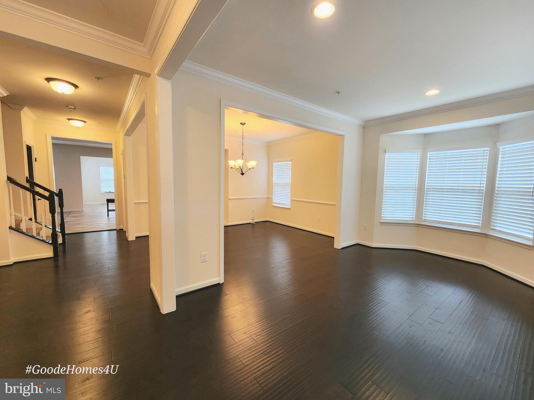 FIELDSIDE AT ST CHARLES - Residential