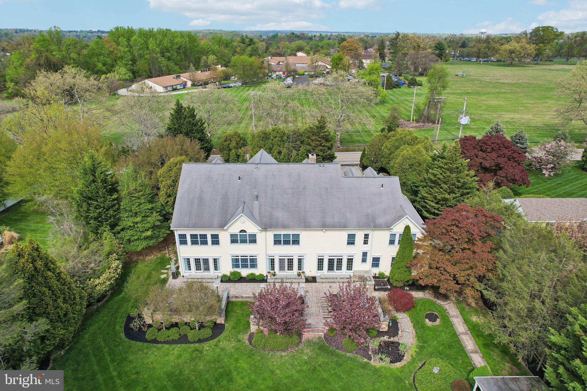 MAPLE GLEN - Residential