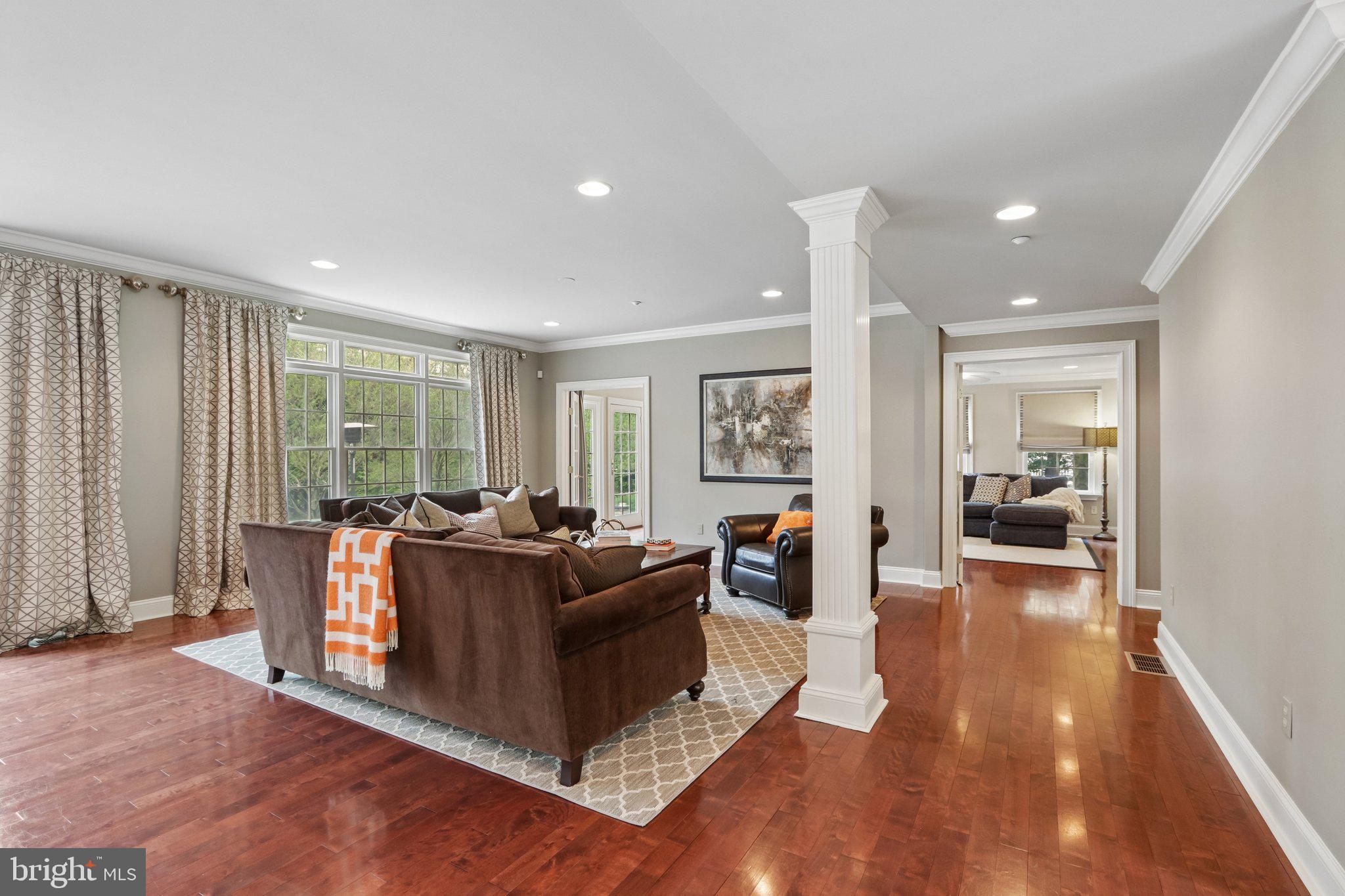 MAPLE GLEN - Residential