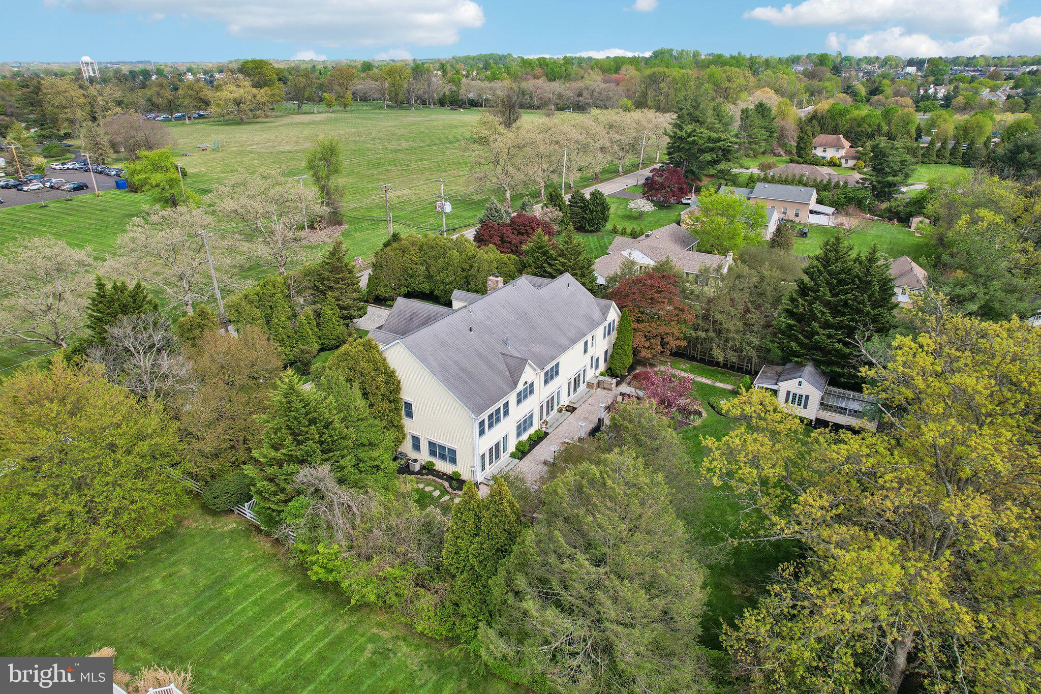 MAPLE GLEN - Residential