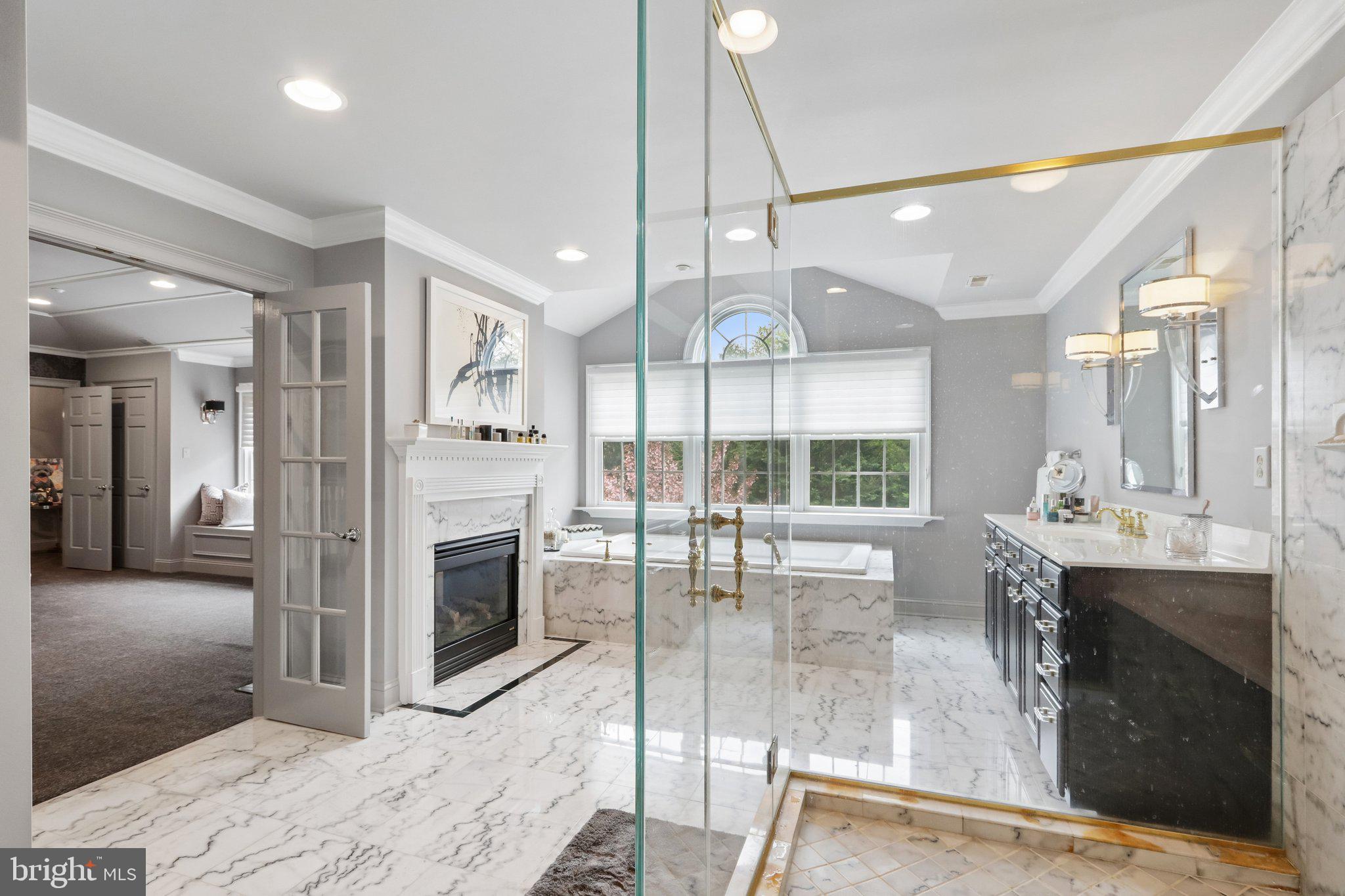 MAPLE GLEN - Residential
