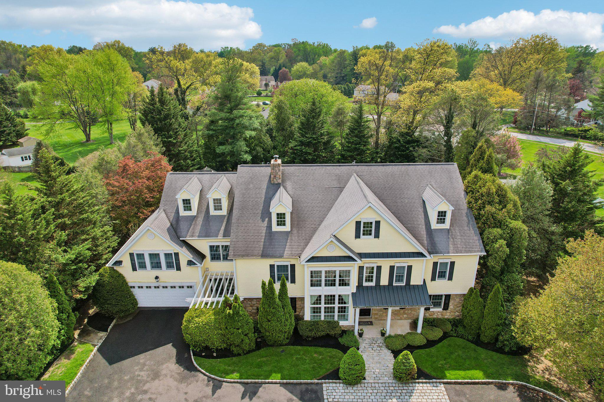 MAPLE GLEN - Residential