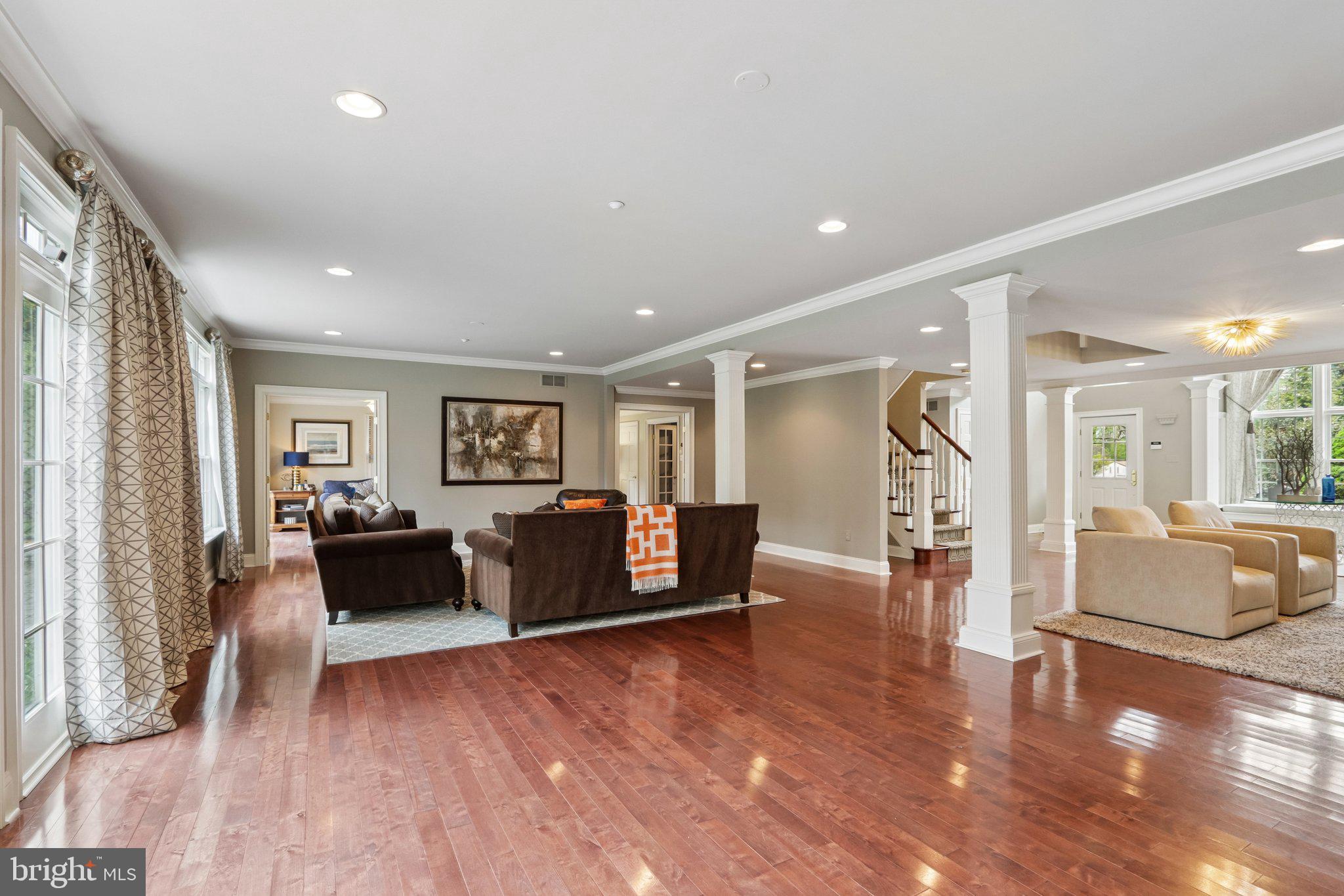 MAPLE GLEN - Residential