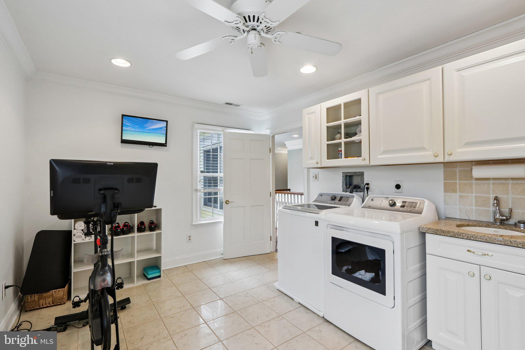 MAPLE GLEN - Residential