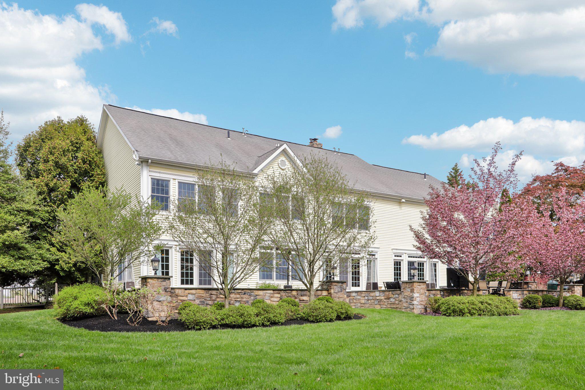 MAPLE GLEN - Residential