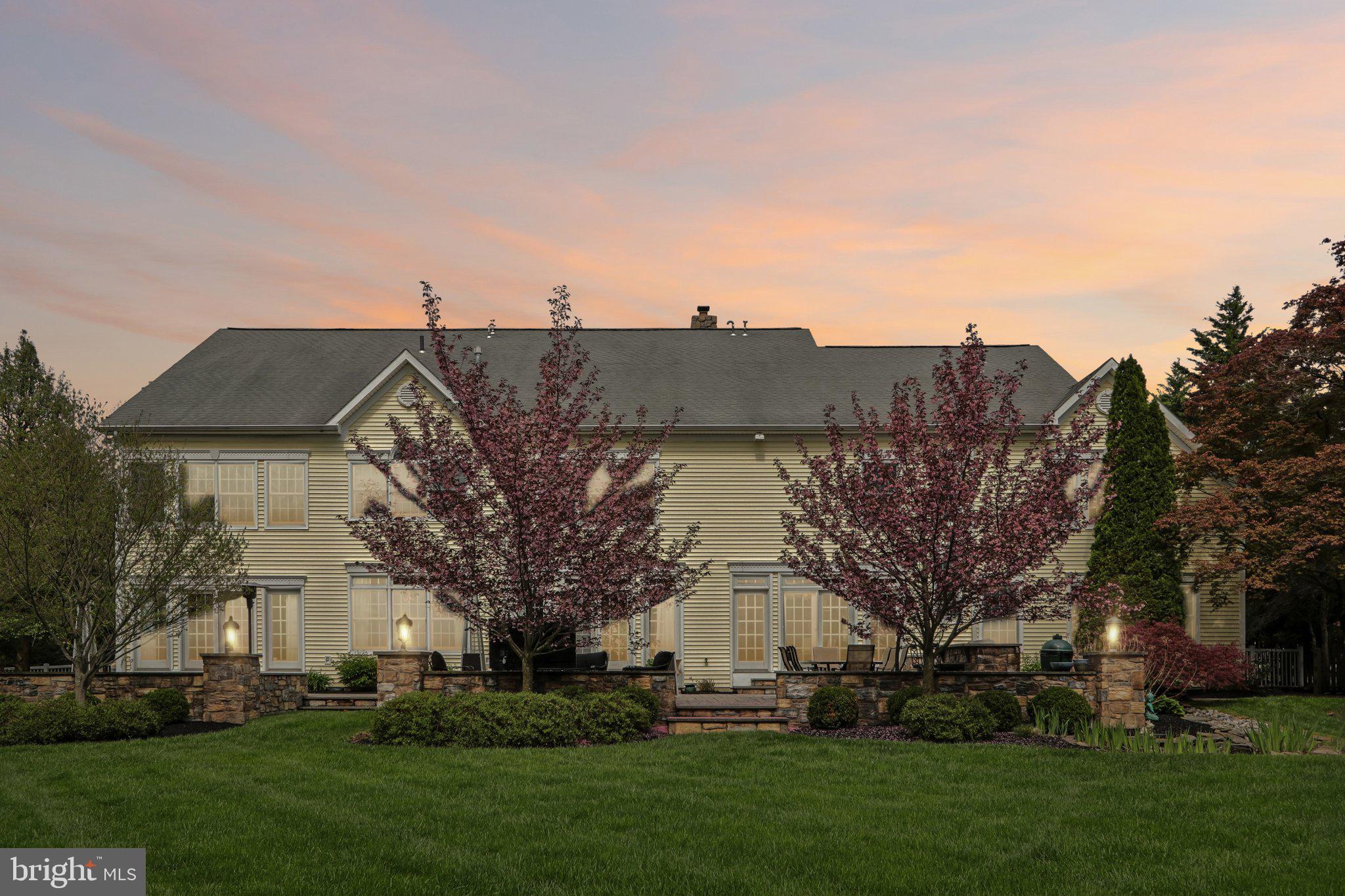 MAPLE GLEN - Residential
