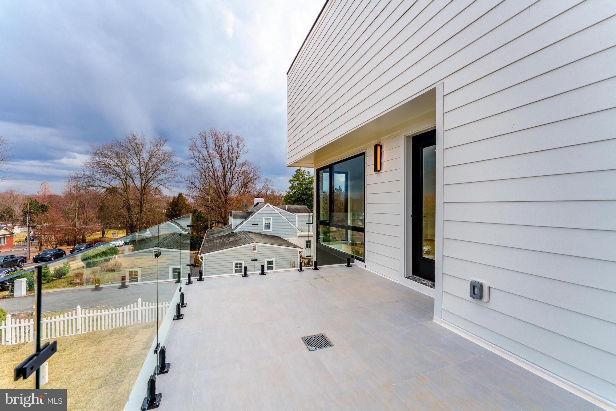 FAIRHILL ON THE BOULEVRD - Residential