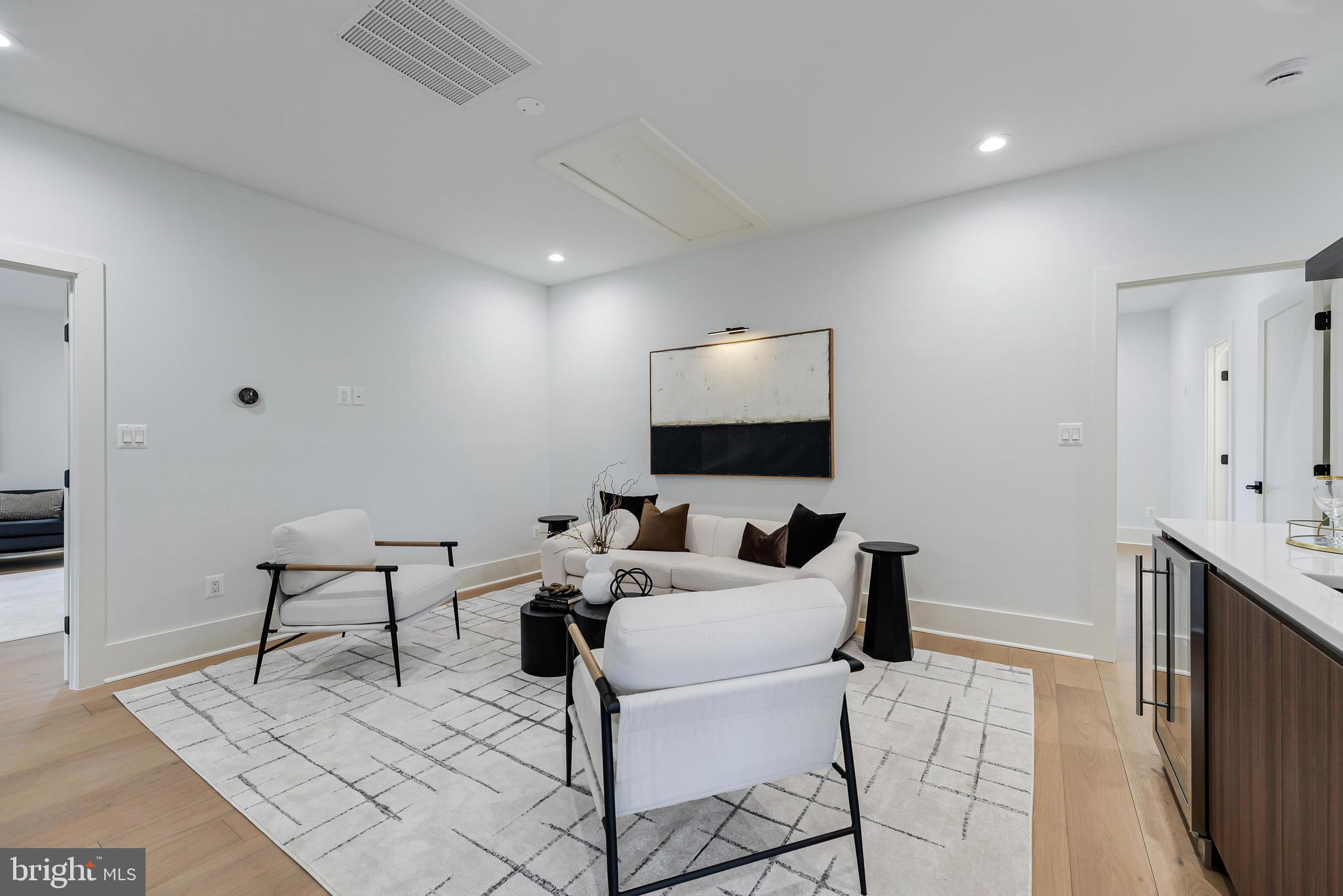 FAIRHILL ON THE BOULEVRD - Residential