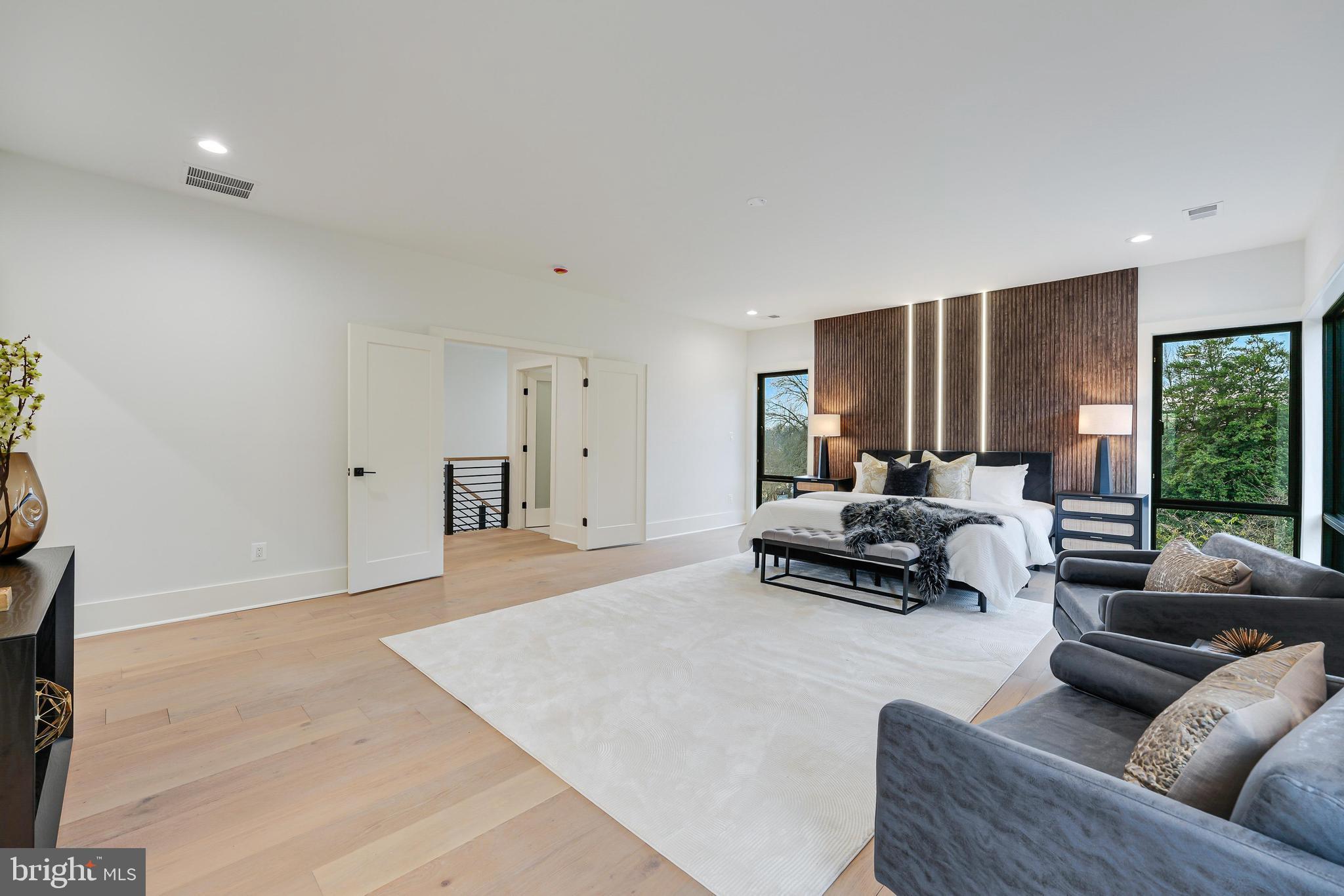FAIRHILL ON THE BOULEVRD - Residential