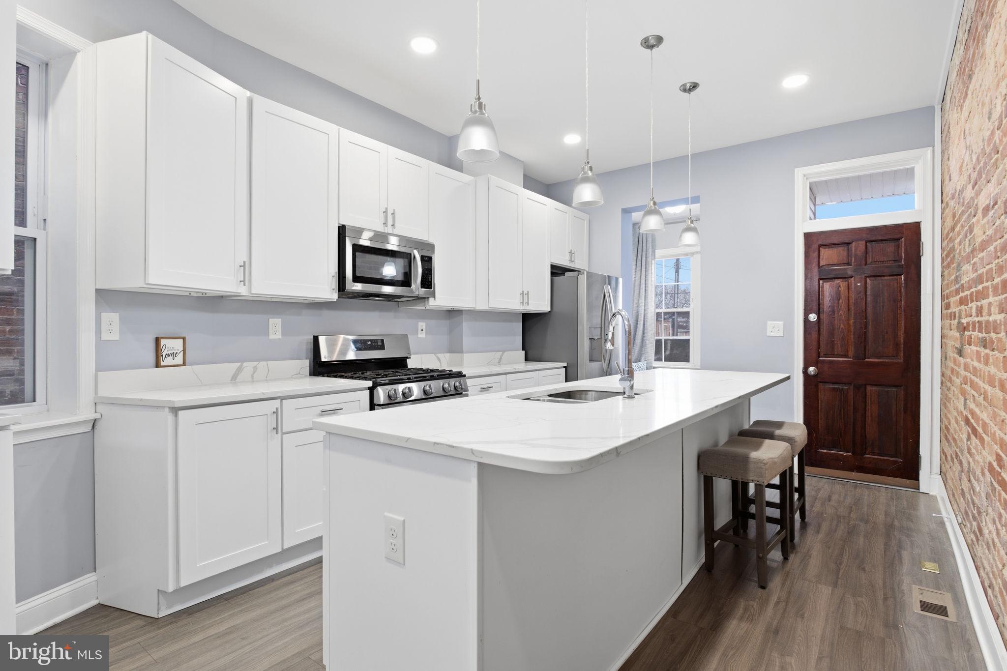 CHARLES VILLAGE - Residential