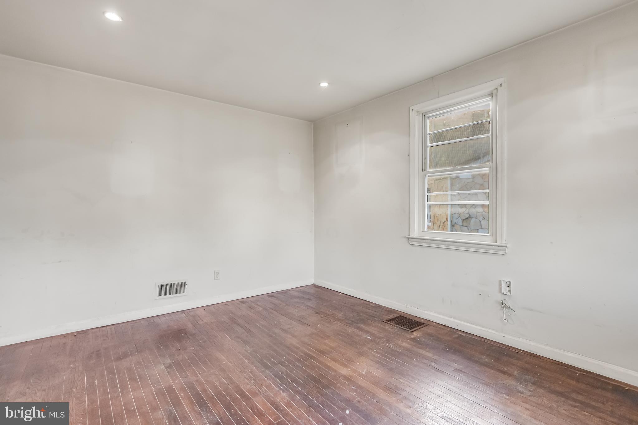 CHAPEL OAKS - Residential