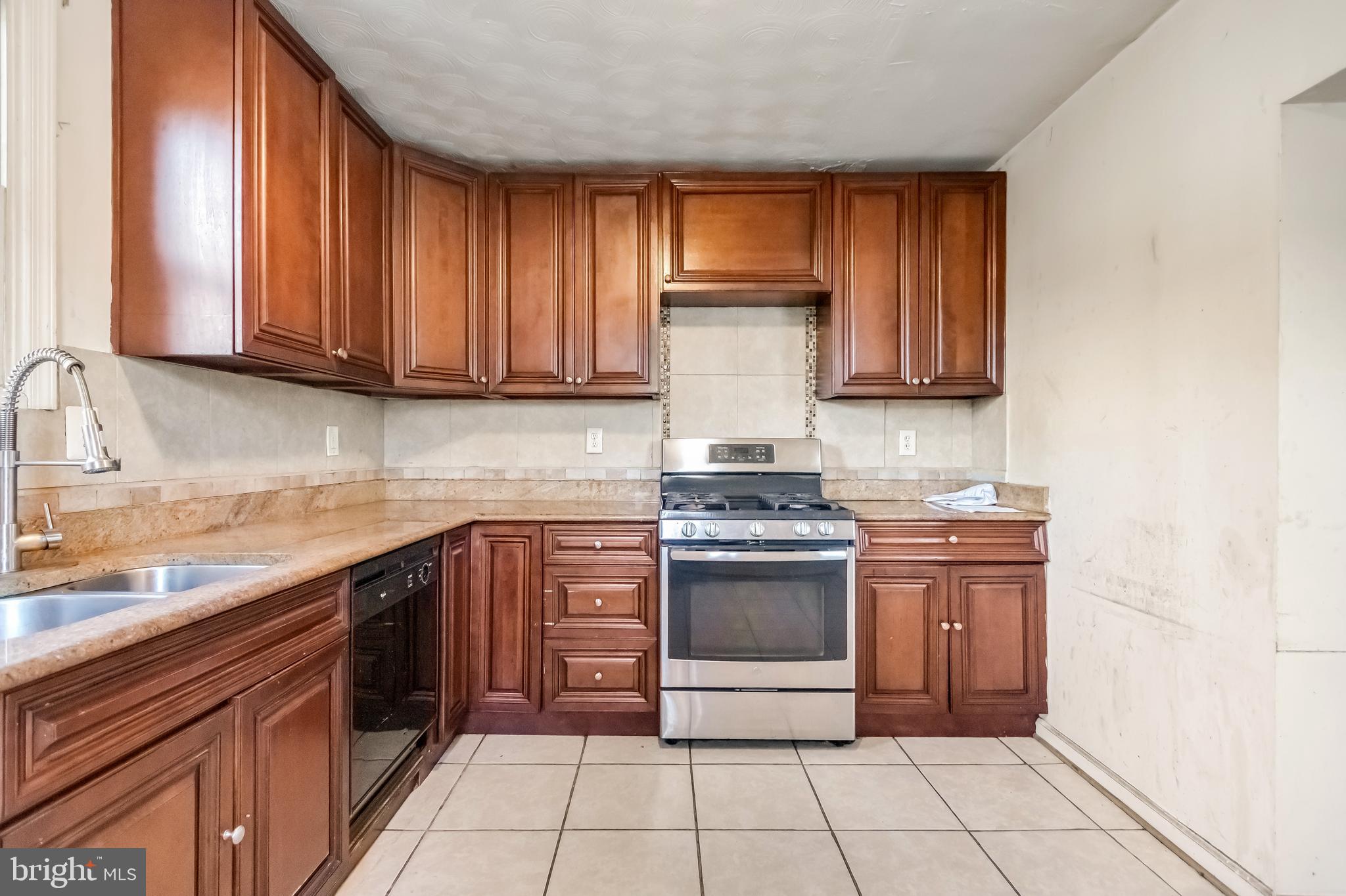 CHAPEL OAKS - Residential