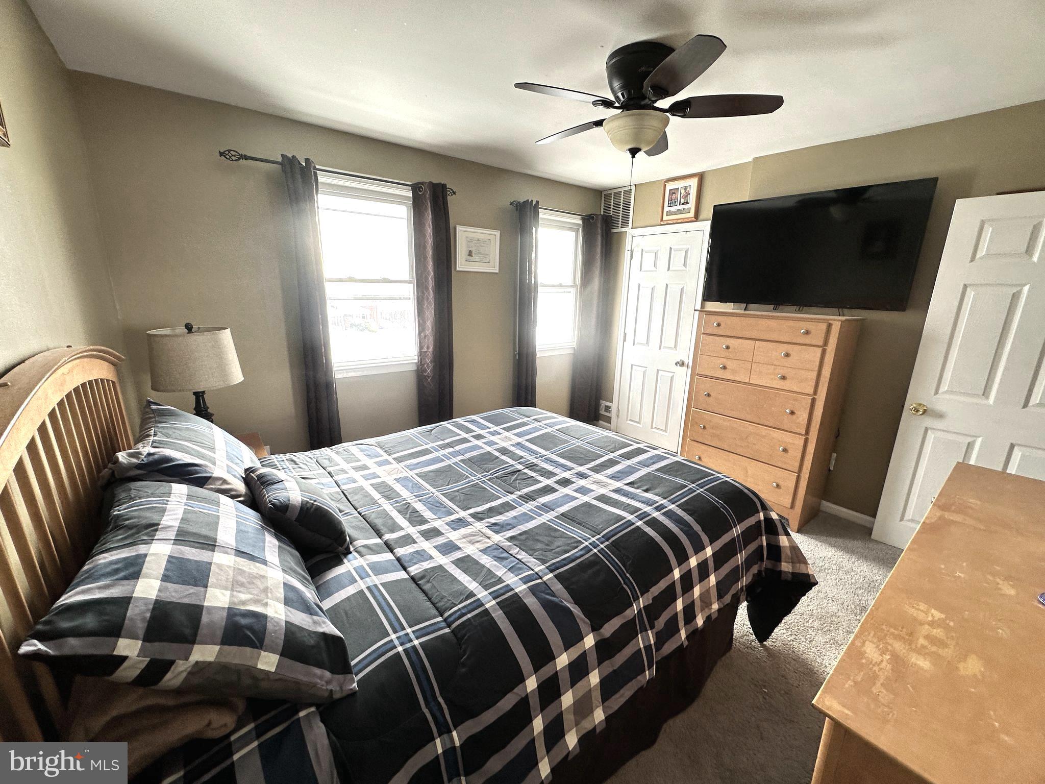 MERRITT HOMES - Residential
