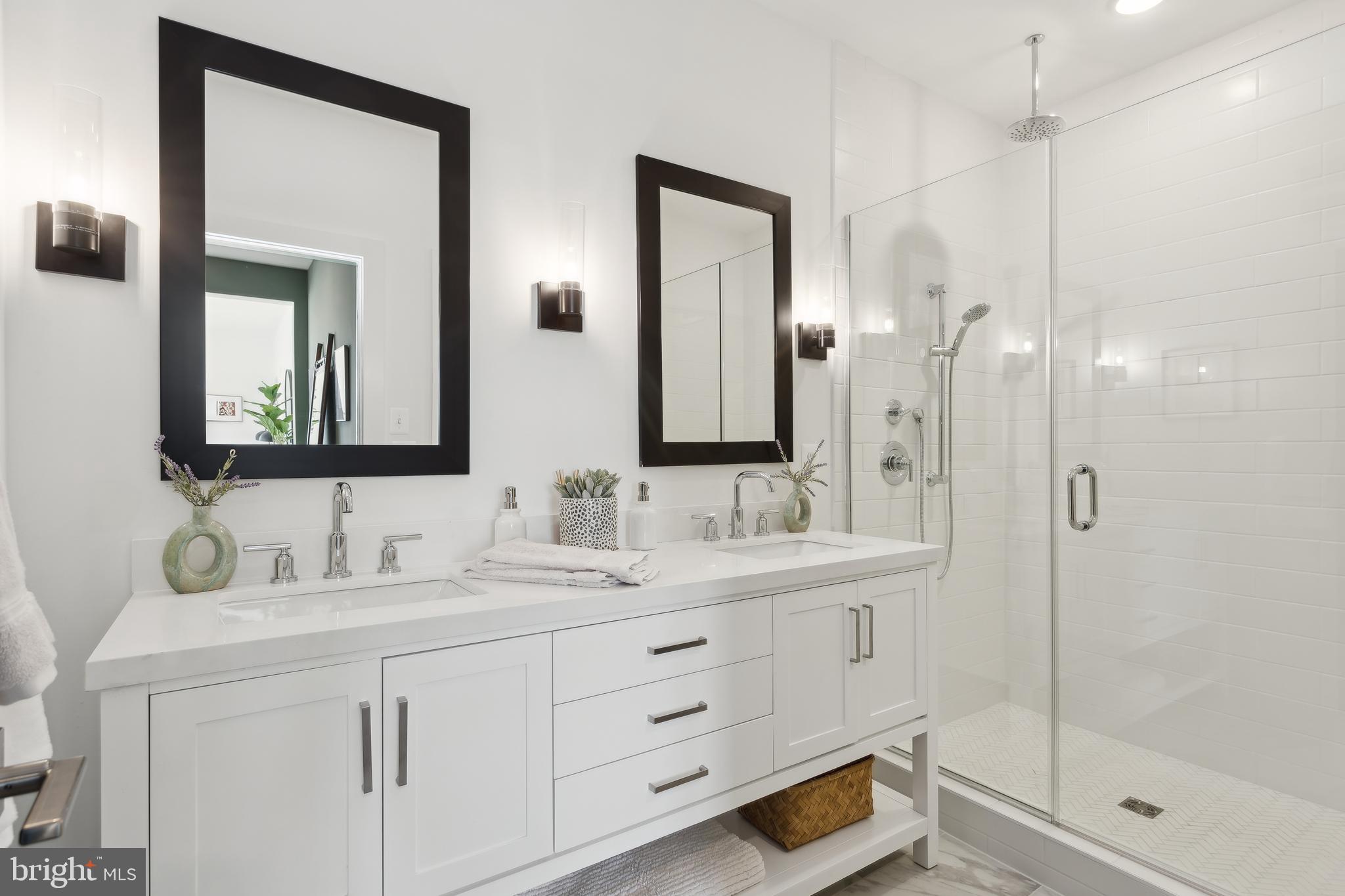 LOCKE LANDING - Residential