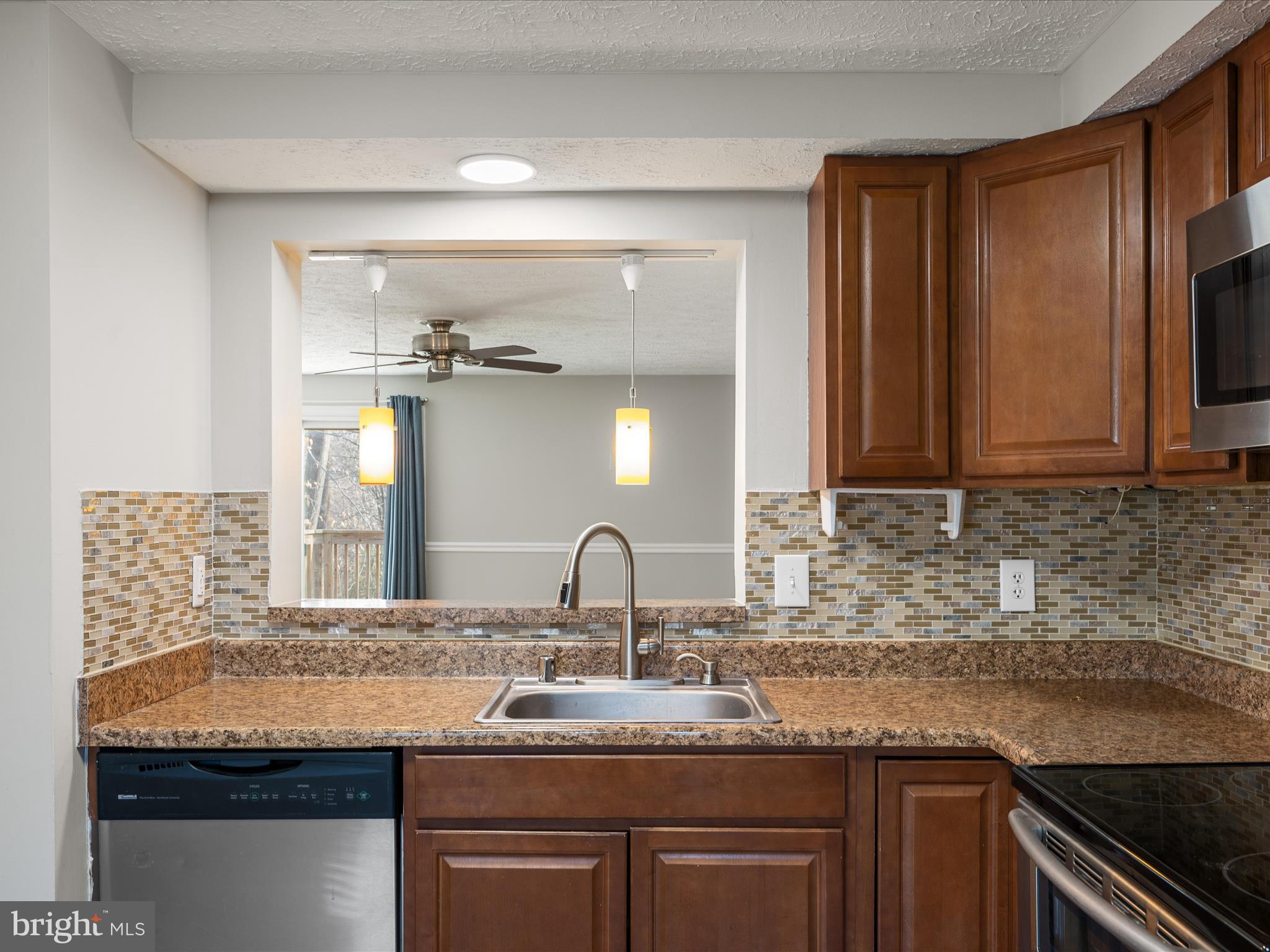 MONTCLAIR ST4 - Residential