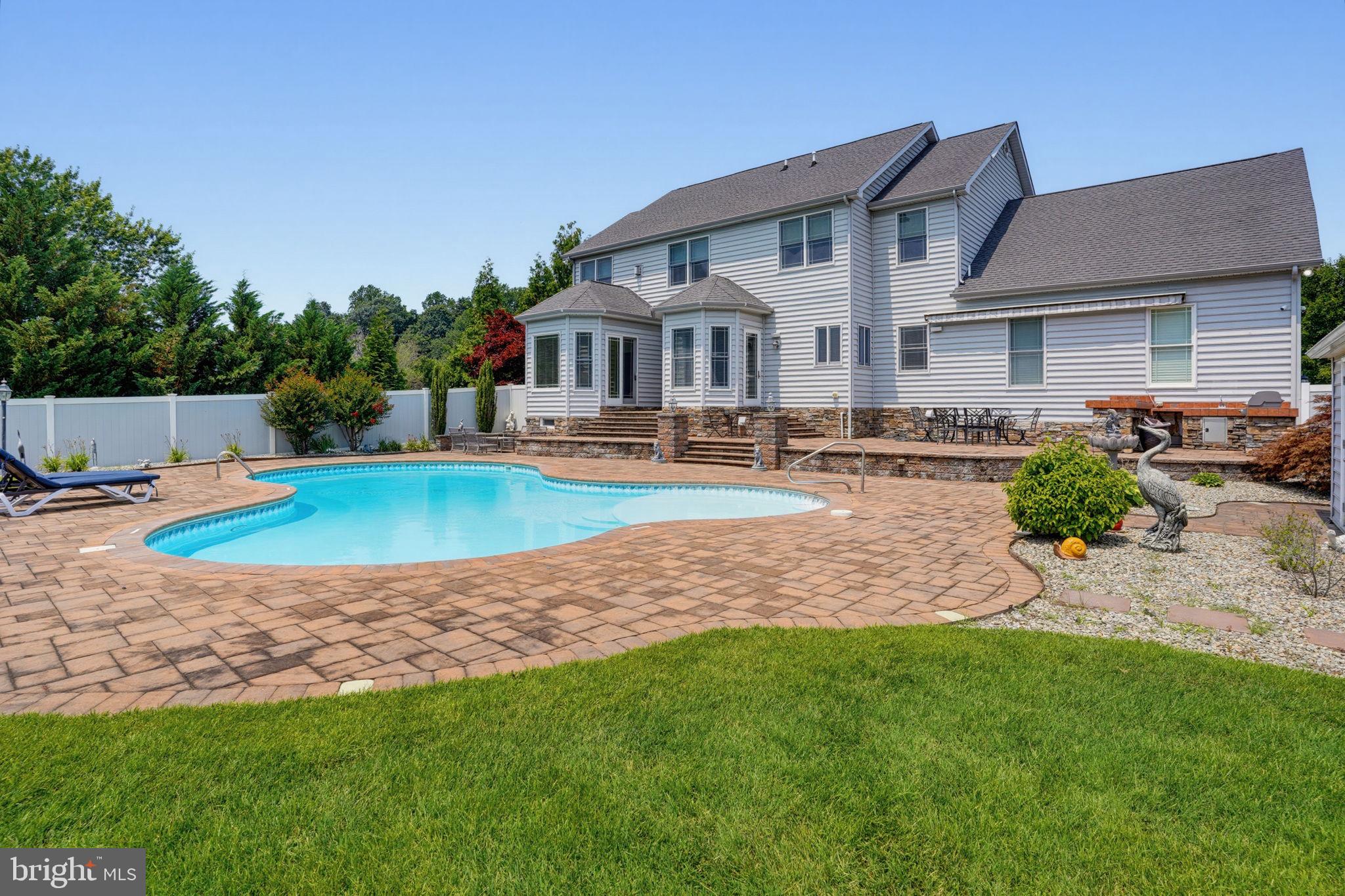 WINDSWEPT - Residential
