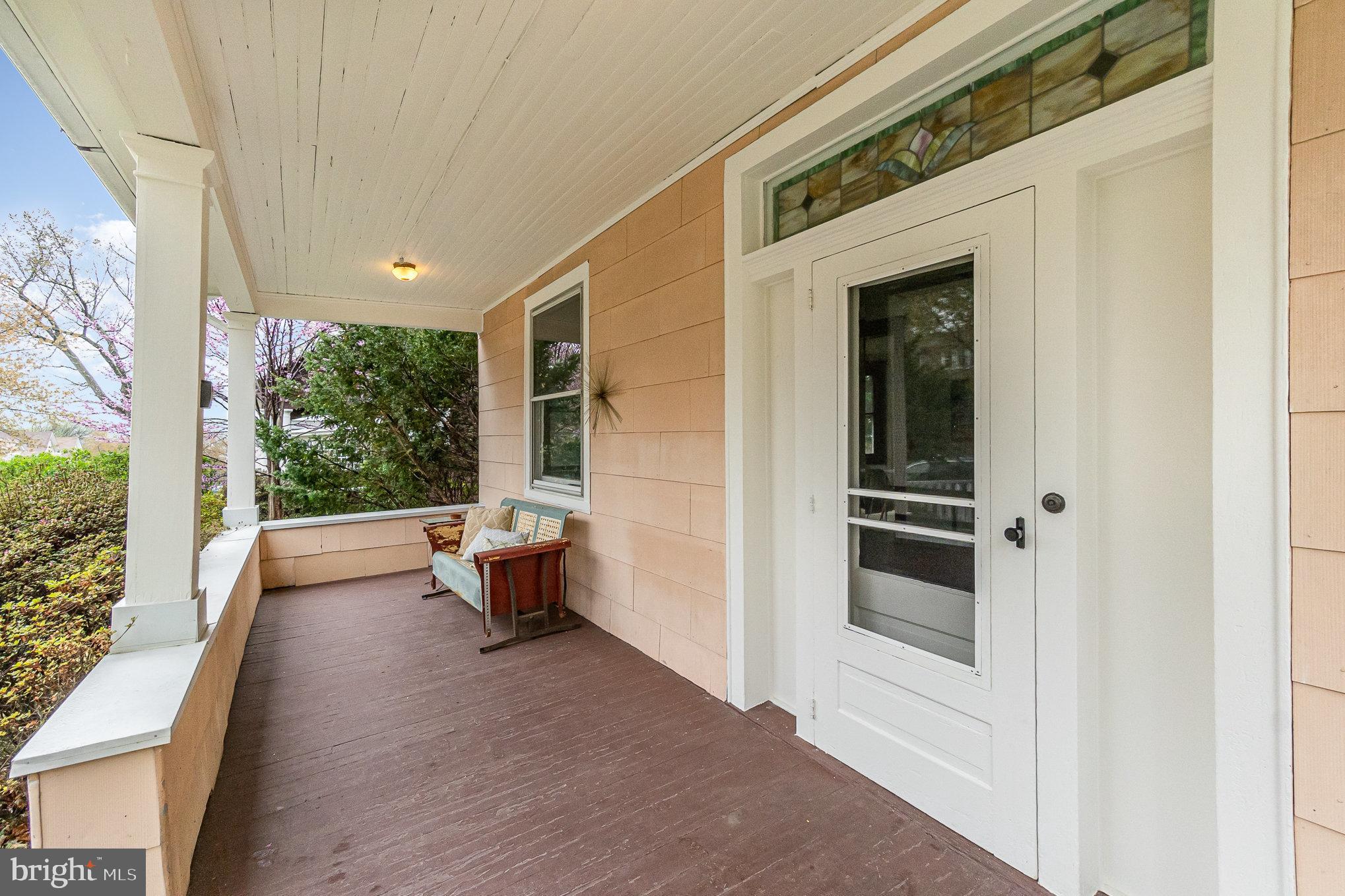 LAURAVILLE HISTORIC DISTRICT - Residential