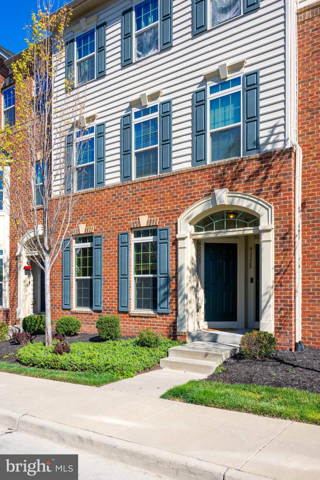 VIRGINIA MANOR CONDOMINIUM - Residential