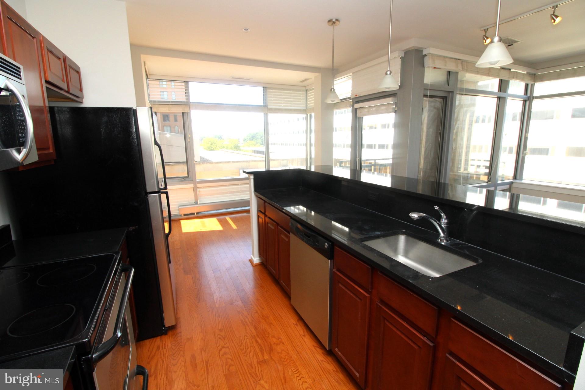 ONE INDEPENDENCE PLAZA A - Residential