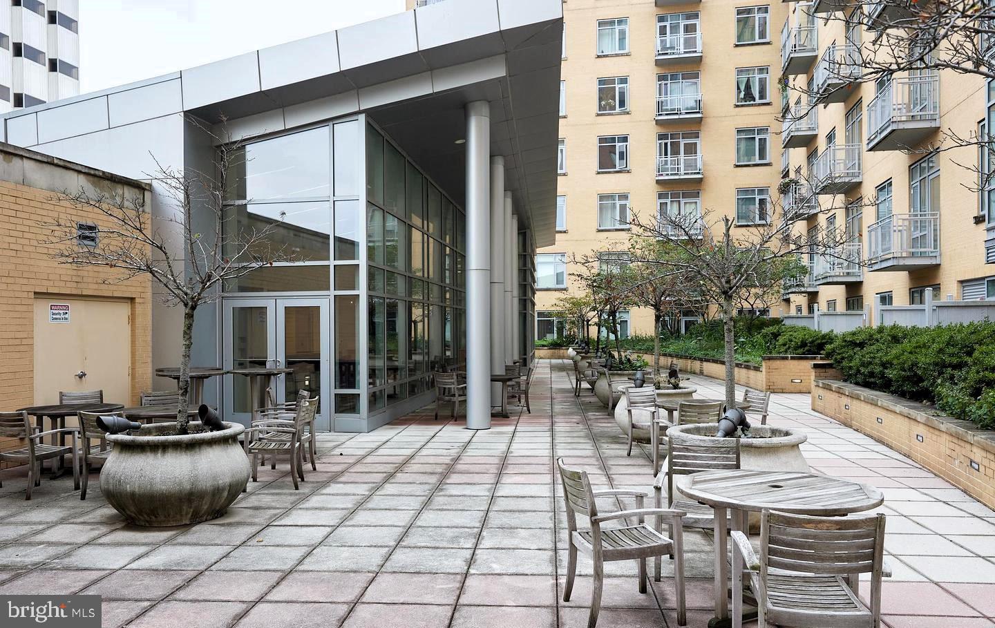 ONE INDEPENDENCE PLAZA A - Residential