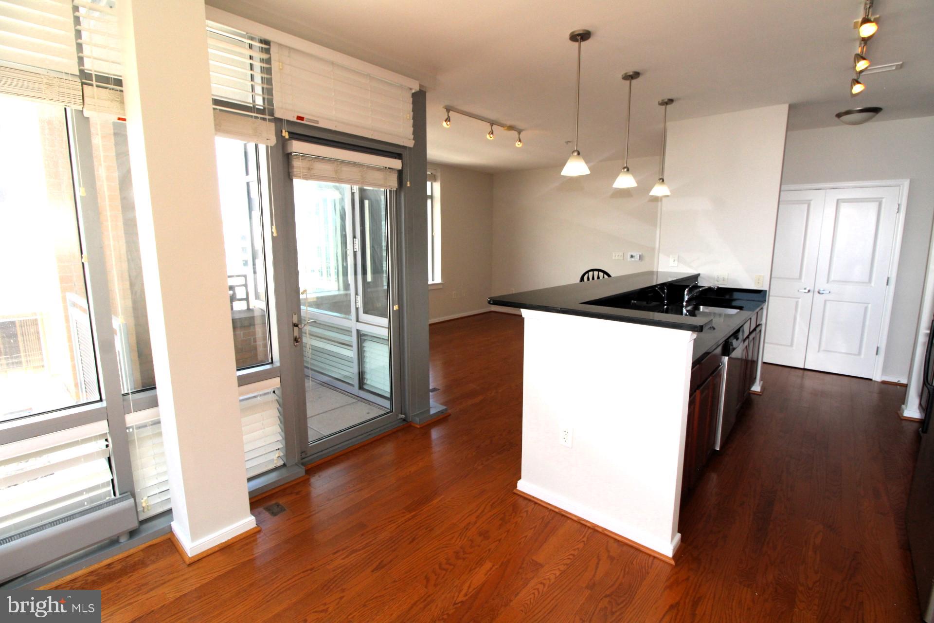 ONE INDEPENDENCE PLAZA A - Residential