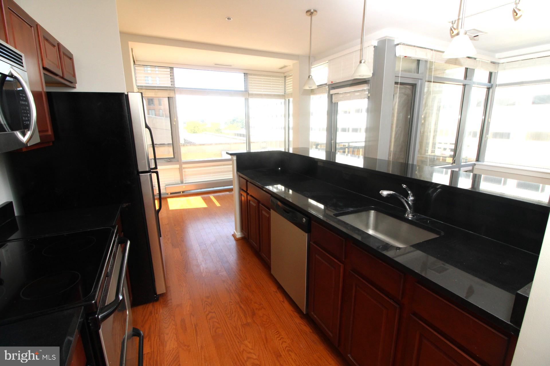 ONE INDEPENDENCE PLAZA A - Residential