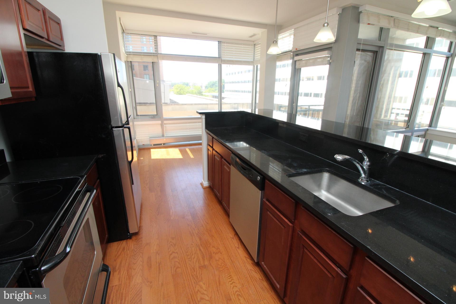 ONE INDEPENDENCE PLAZA A - Residential