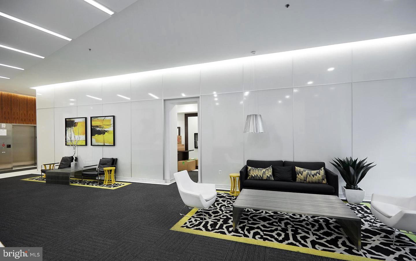 ONE INDEPENDENCE PLAZA A - Residential