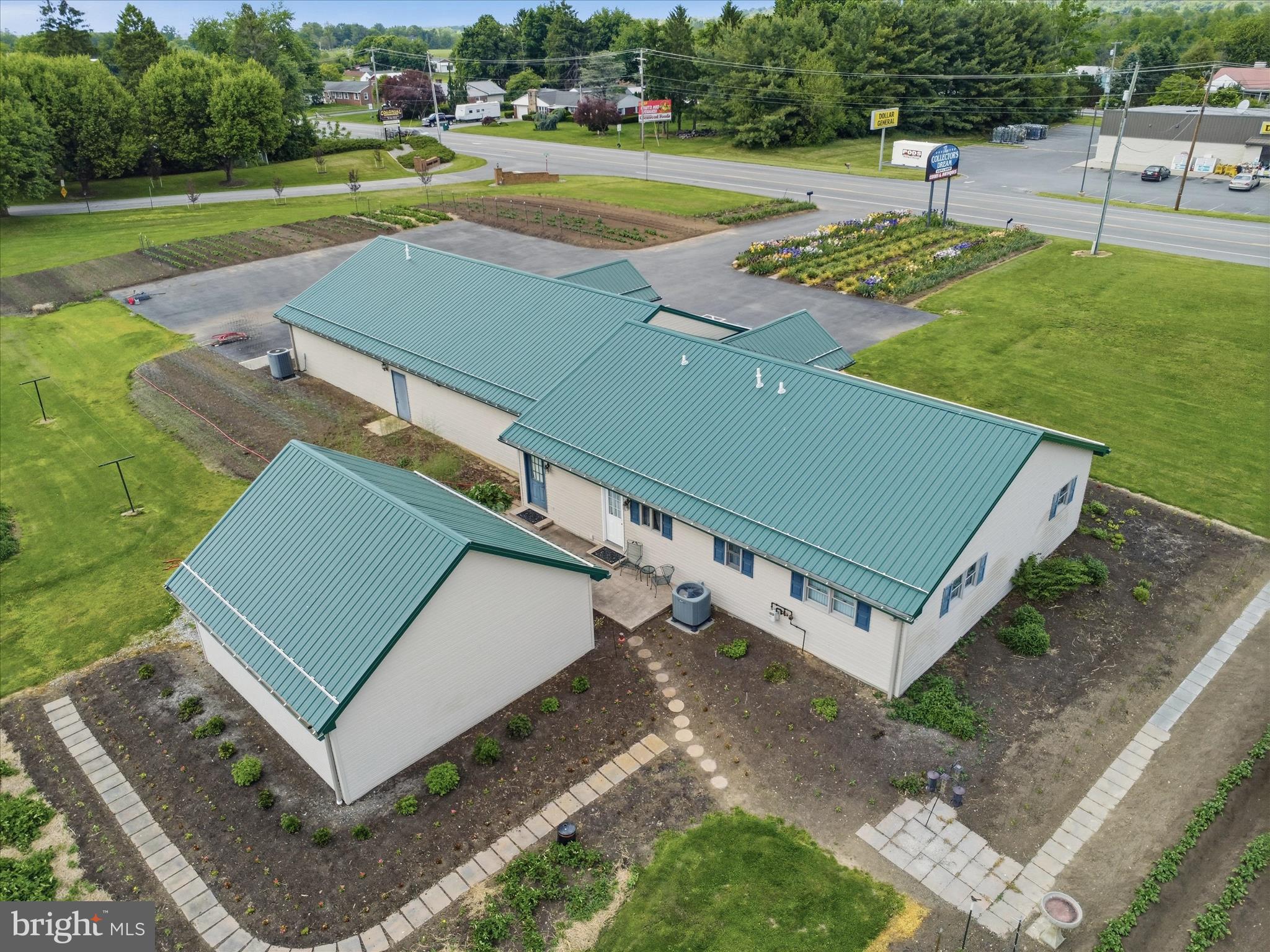 FAYETTEVILLE - Residential