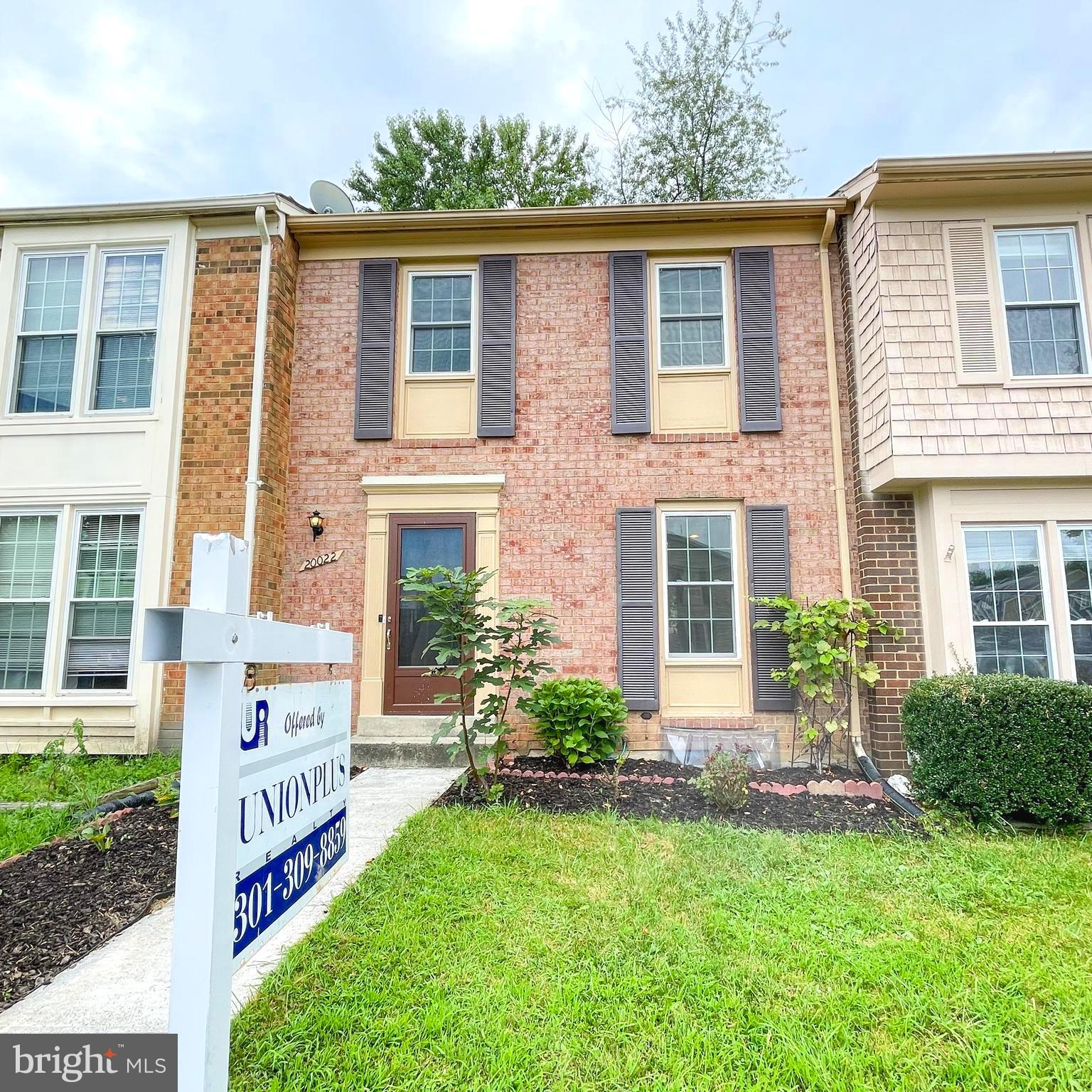 ***OFFER DEADLINE, MONDAY, 09/11, AT NOON.***
Welcome home to this wonderful 3 Bed Rooms, 2.5 Bath Rooms, Brick front Town House with 2 assigned parking spaces.Separate Living room, Fully Finished Basement which has an additional bonus room with full size closet can be your 4th bedroom, Basement also has Storage Area and separate Washer/Dryer Area with Laundry Sink with pull out faucet. Brand New Paint. New Roof (2021).The kitchen is a true highlight, featuring upgraded soft white cabinets with modern slow-close hardware, designer knobs, a stylish backsplash, stainless steel appliances, granite countertops, and a island. Throughout the home,  hard floors as well as the carpeted areas with upgraded pads. The double-pane, double-hung windows enhance energy efficiency and provide ample natural light.Walking distance to shopping, grocery stores, and other everyday necessities.This is an amazing property. Don't miss out!