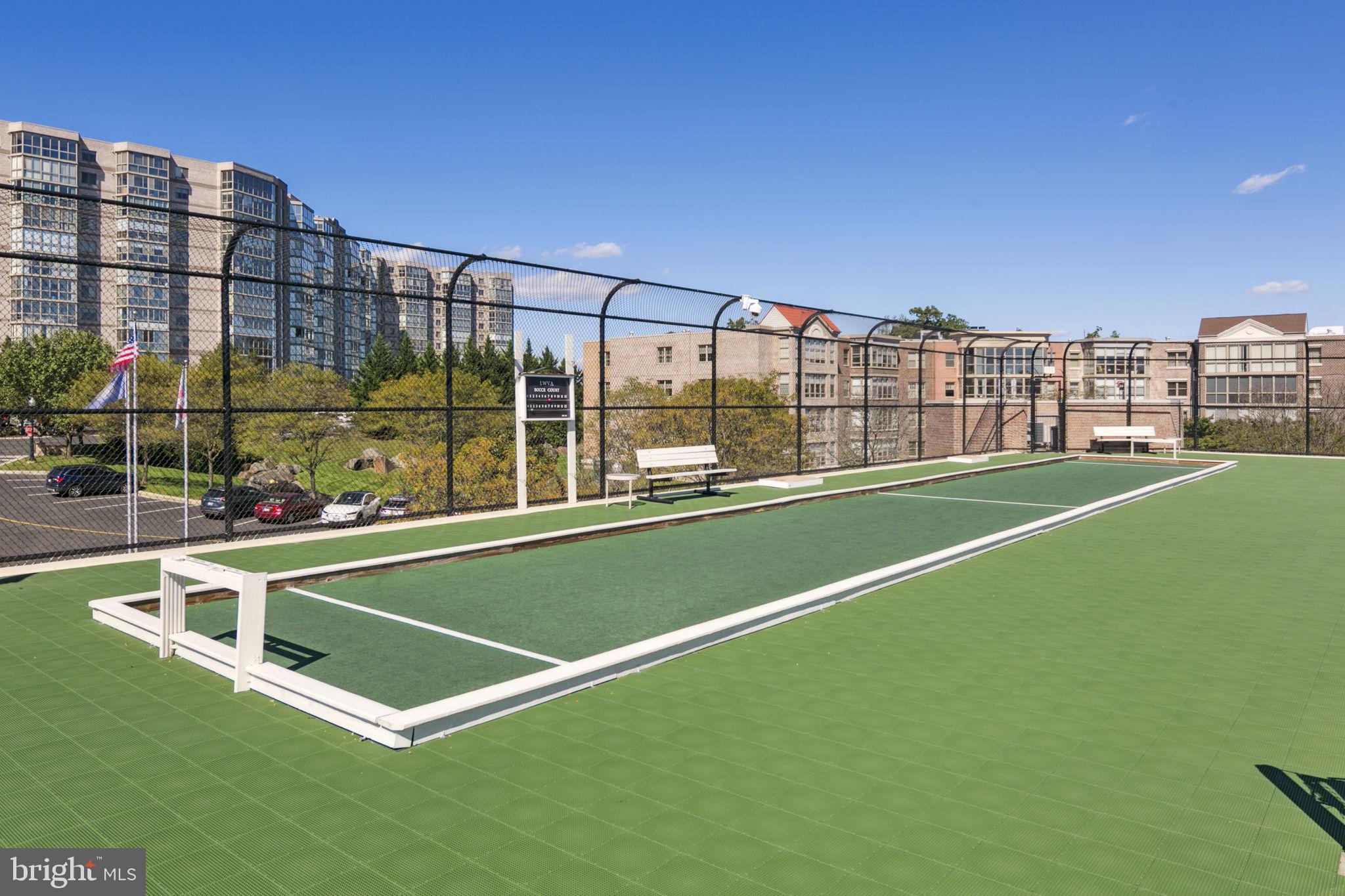 LEISURE WORLD - Residential