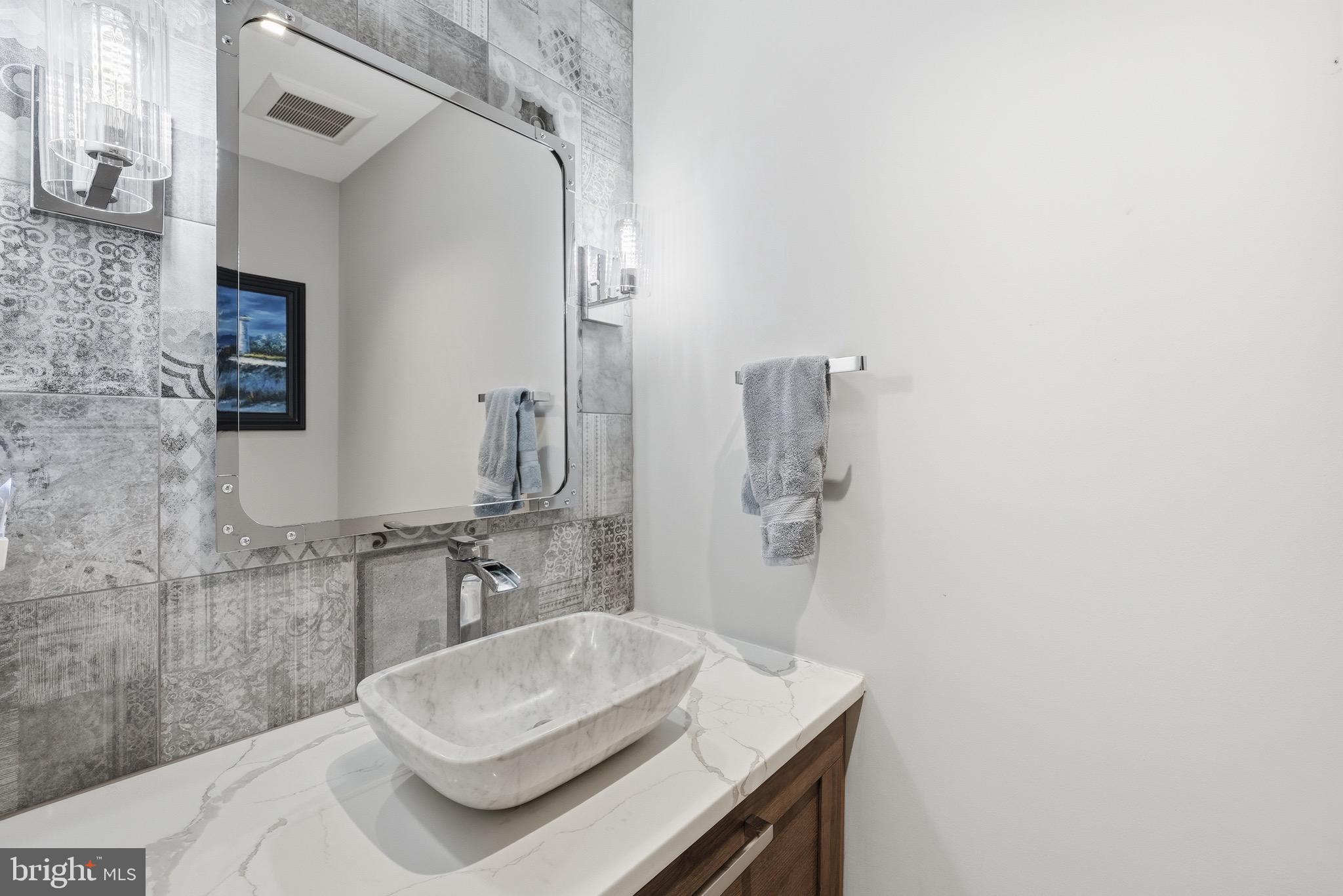 FAIRFAX STATION - Residential