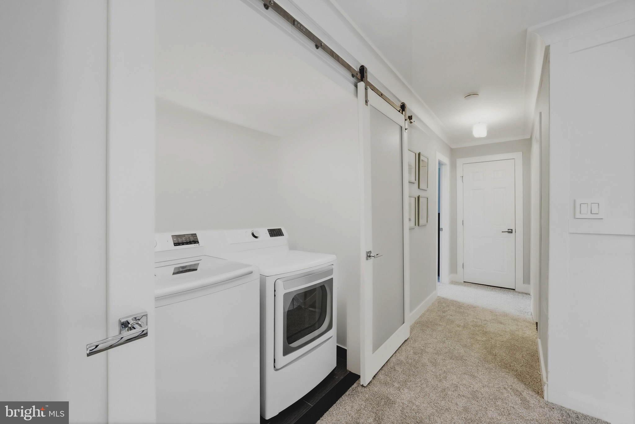 FAIRFAX STATION - Residential