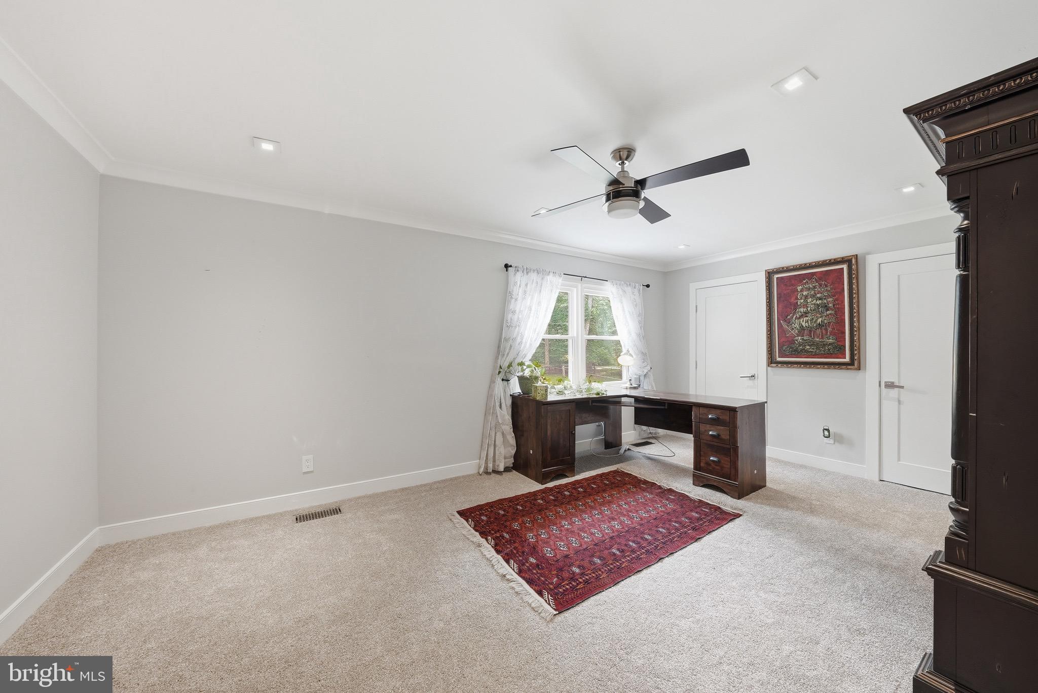 FAIRFAX STATION - Residential