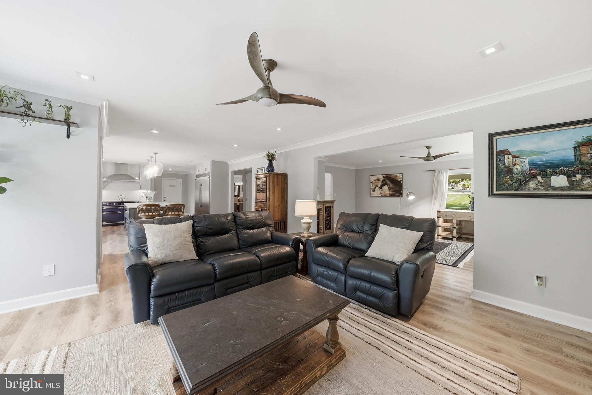 FAIRFAX STATION - Residential