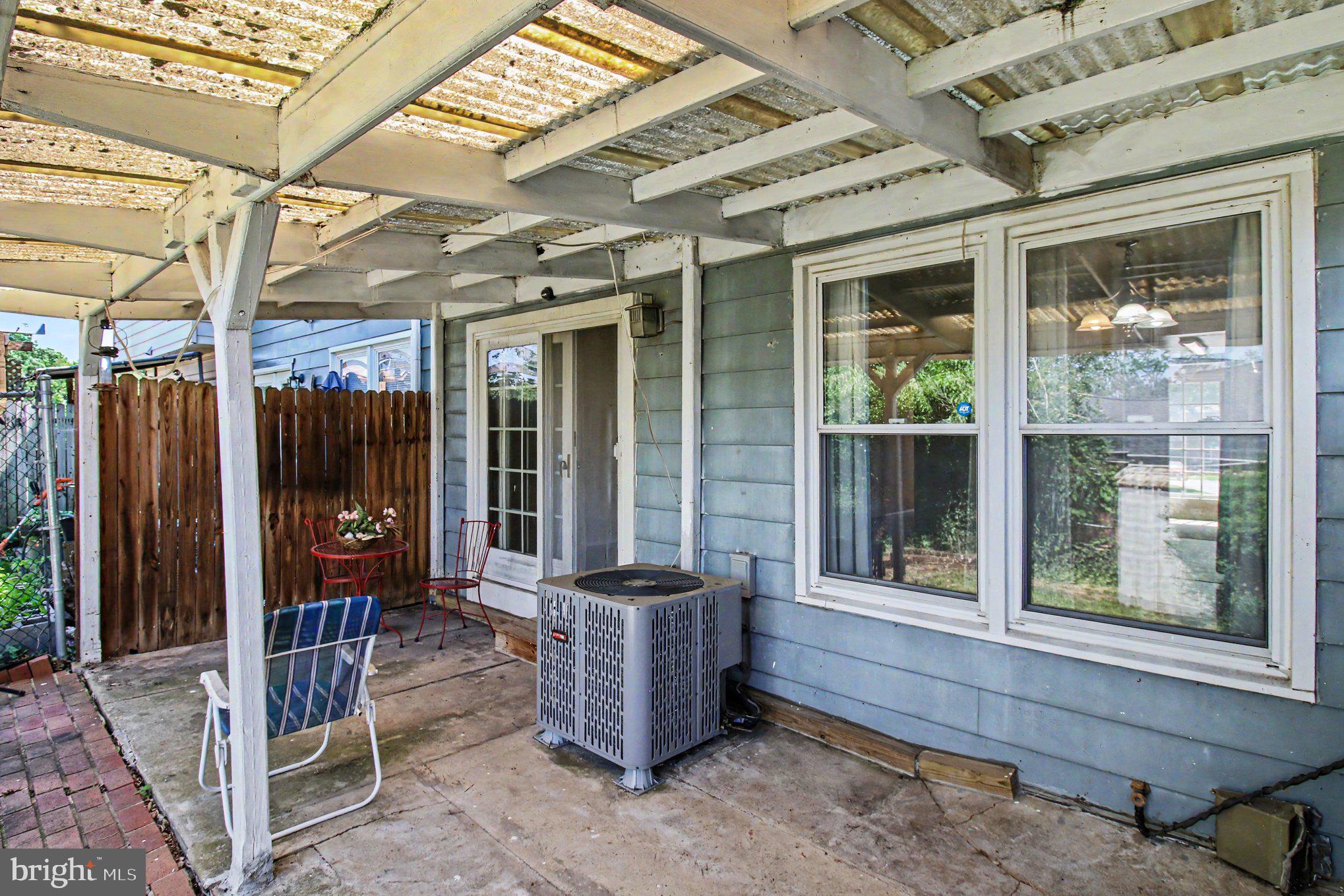 OAK RIDGE - Residential