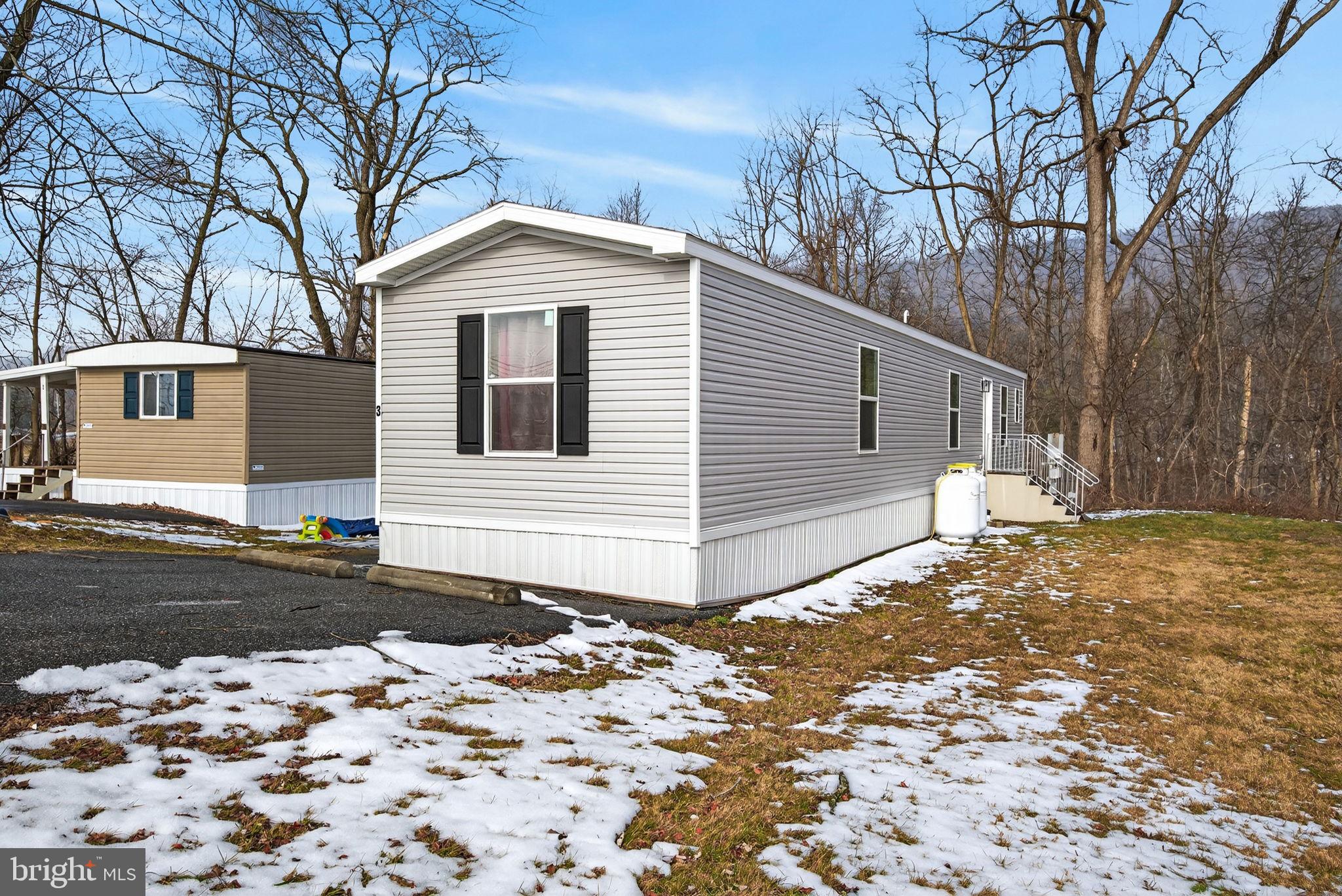 REGENCY WOODS - Residential