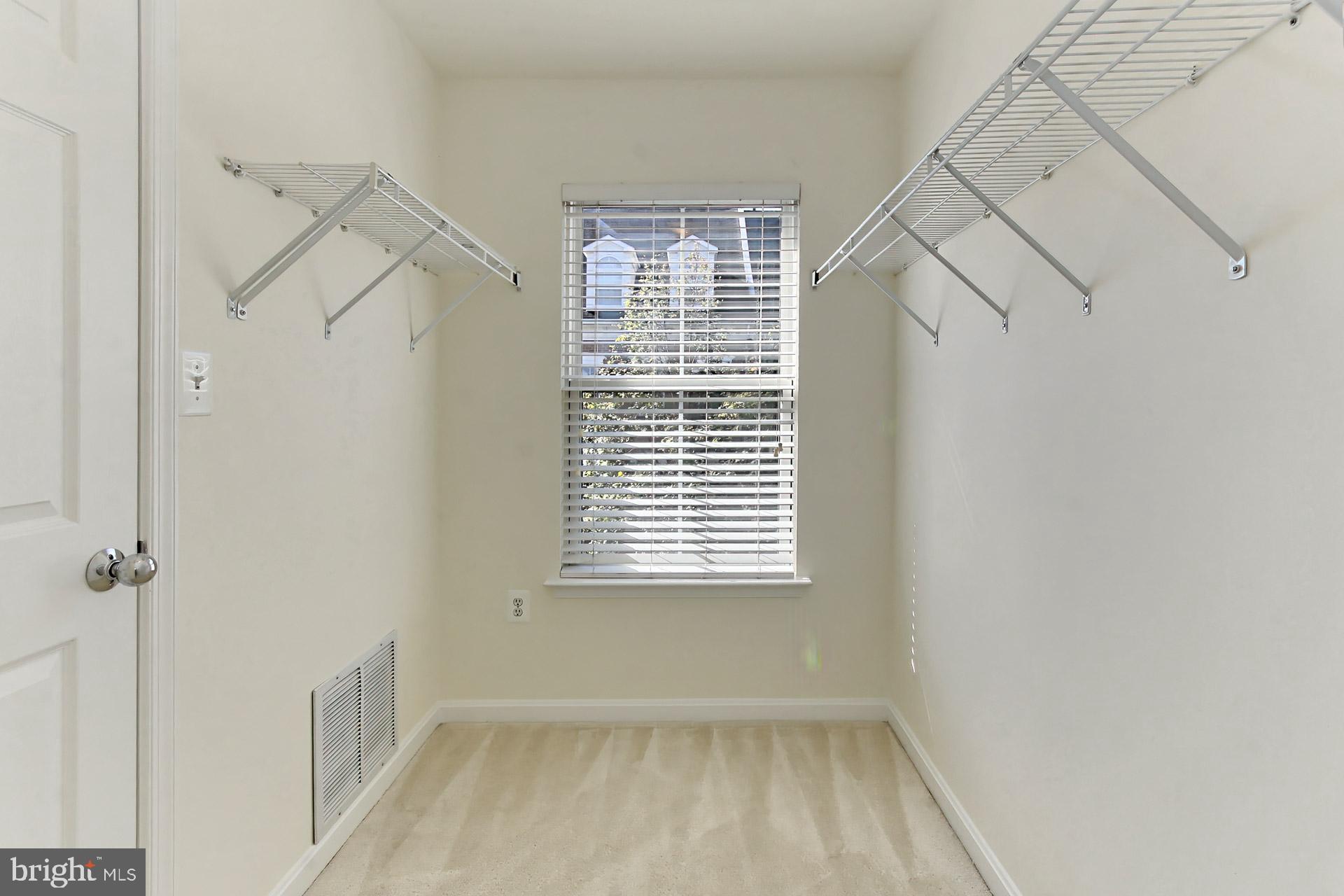 CAMERON STATION - Residential