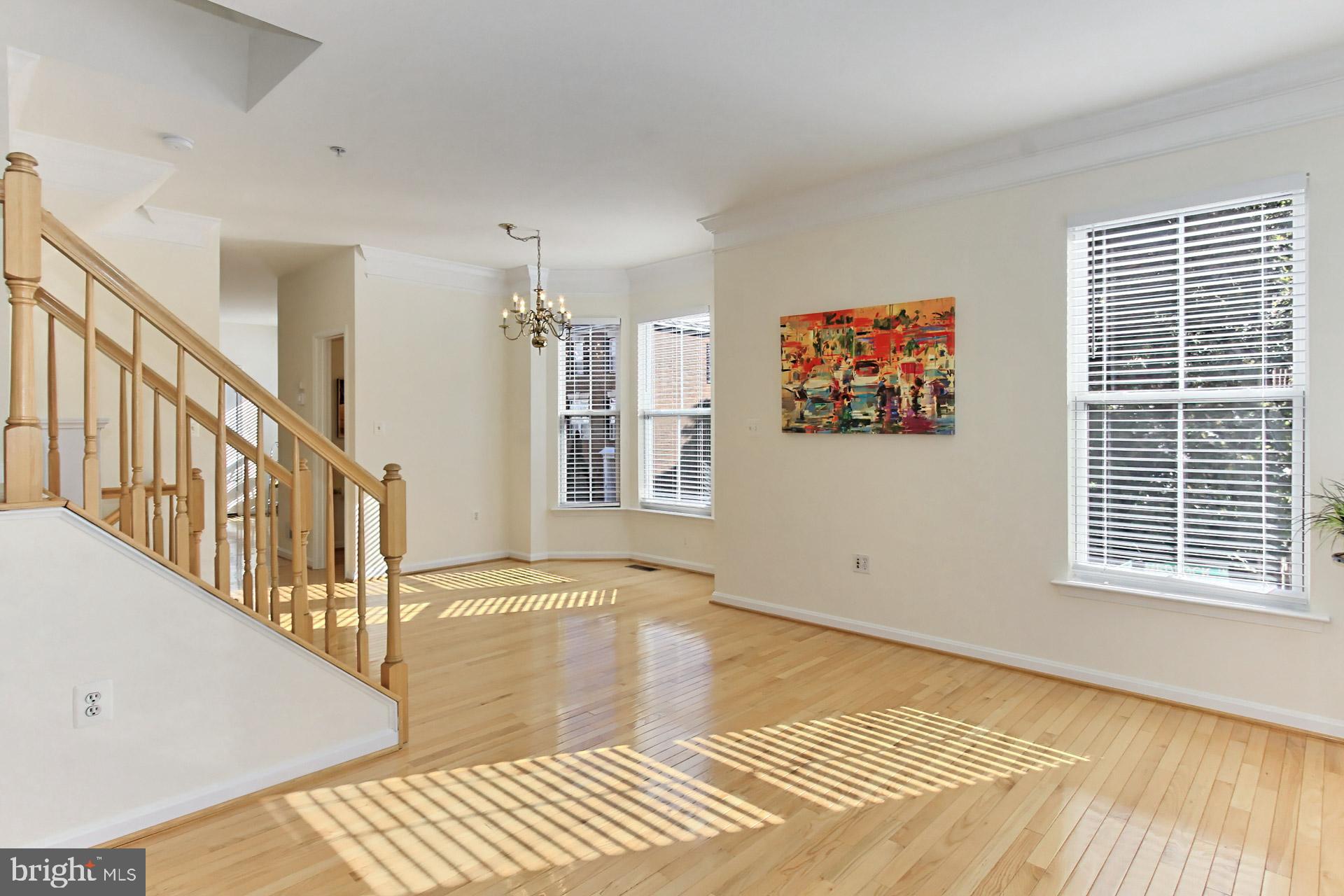 CAMERON STATION - Residential