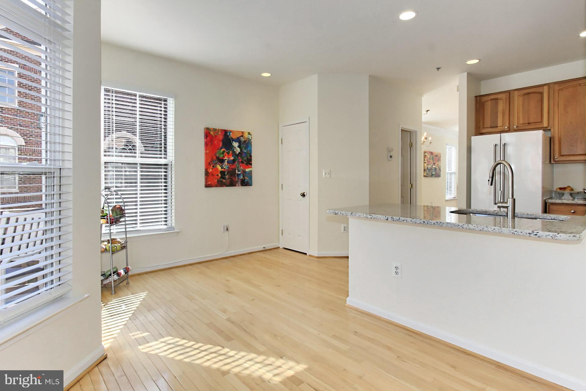 CAMERON STATION - Residential