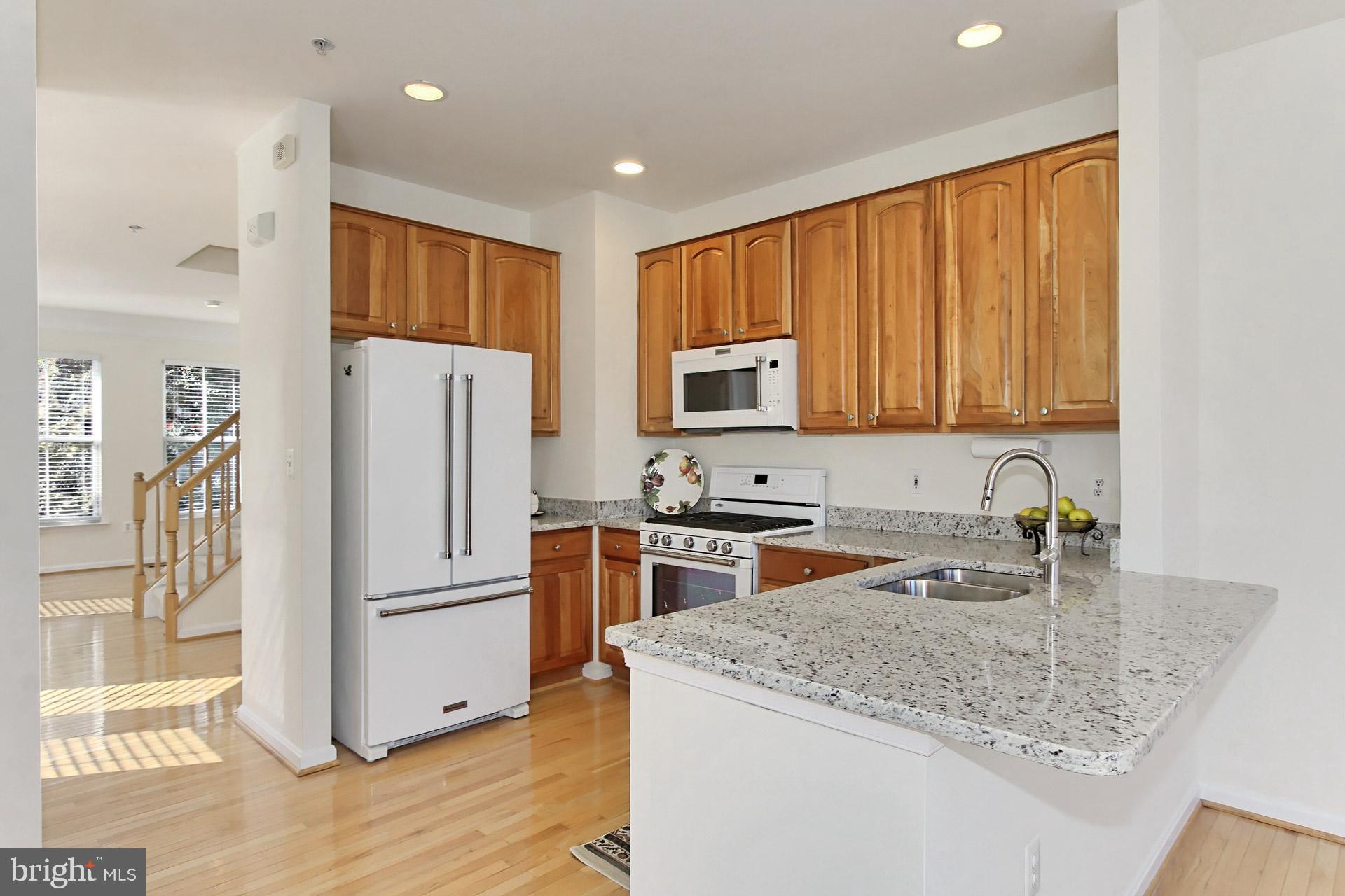 CAMERON STATION - Residential